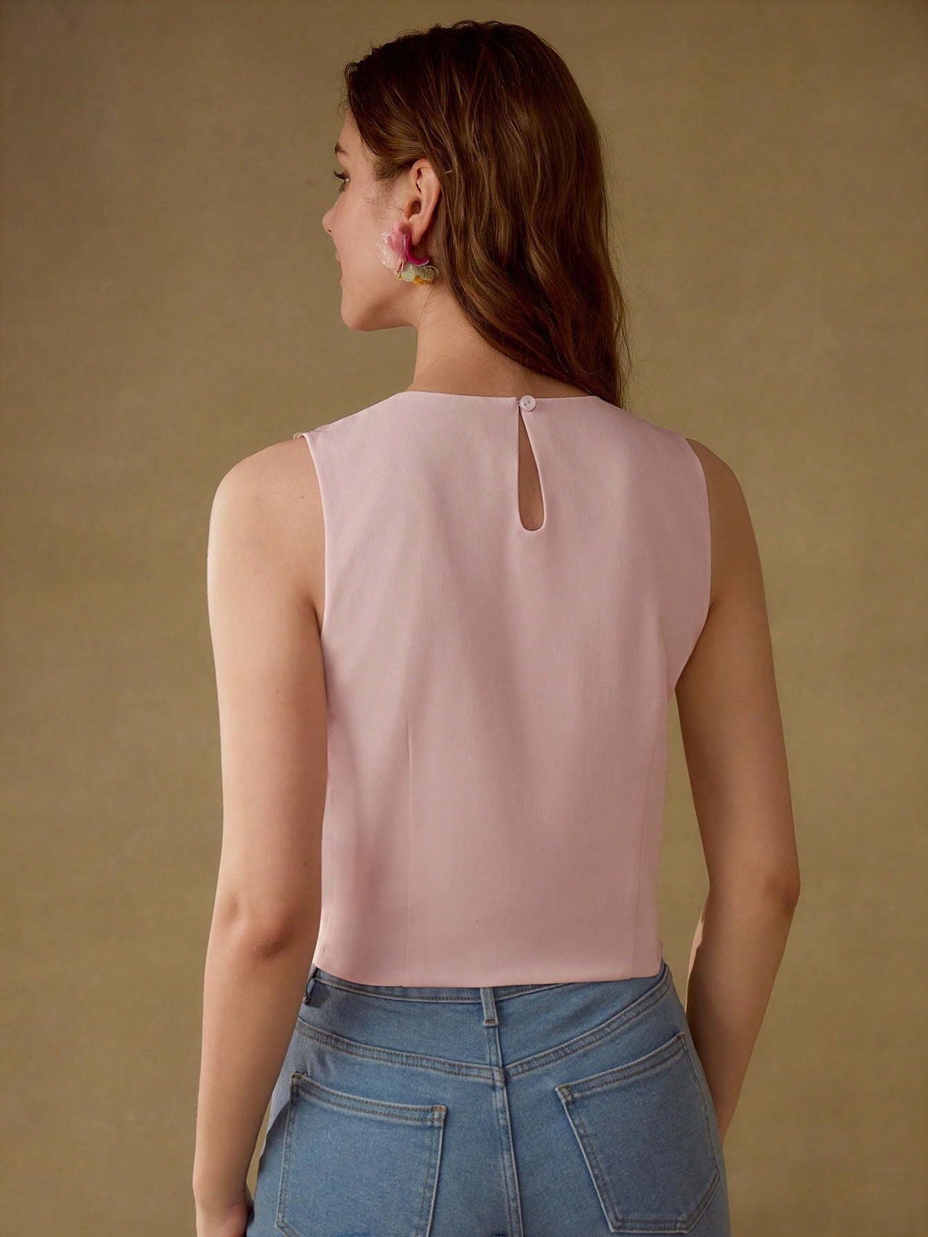 CM-TS400202 Women Elegant Seoul Style Floral Appliques Faux Pearl Detail Round Neck Sleeveless Tank Top - Pink