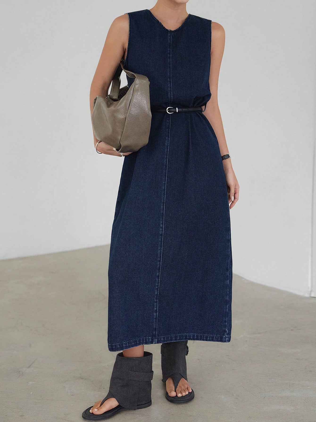CM-DS451077 Women Casual Seoul Style Medium Wash High Split Backless Lace-Up Bow Cutout Back Midi Dress