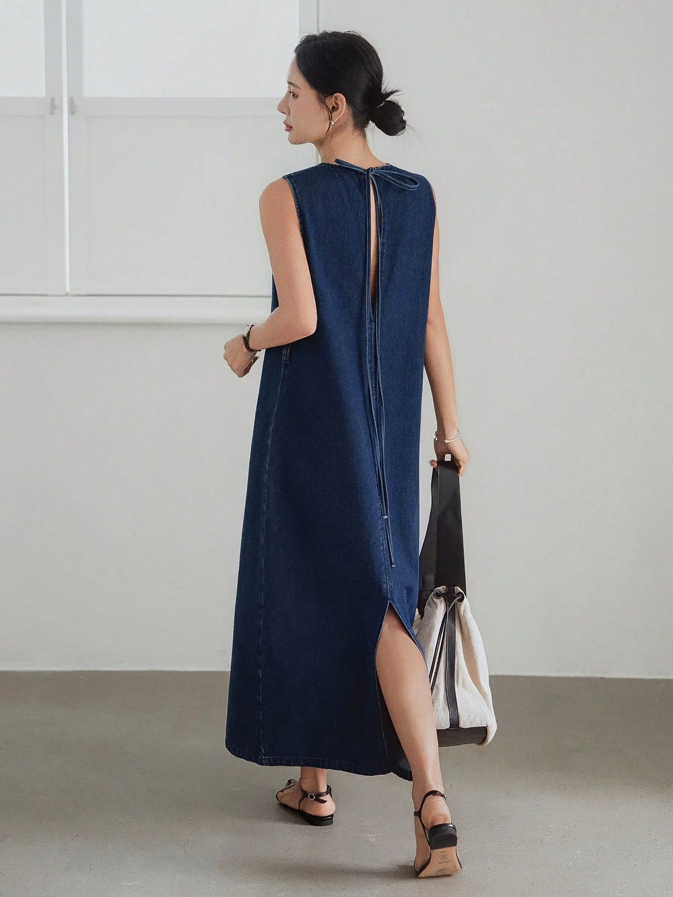 CM-DS451077 Women Casual Seoul Style Medium Wash High Split Backless Lace-Up Bow Cutout Back Midi Dress