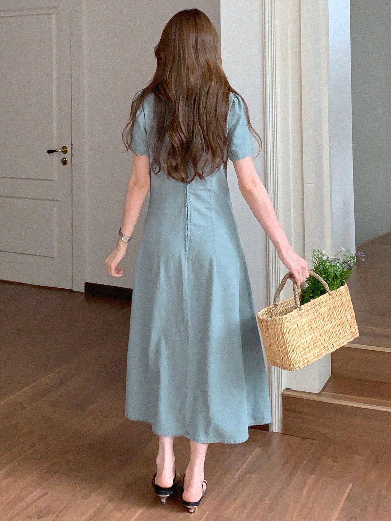 CM-DS806145 Women Casual Seoul Style Light-Wash V-Neck Short Sleeve Lace Collar Inset Denim Dress