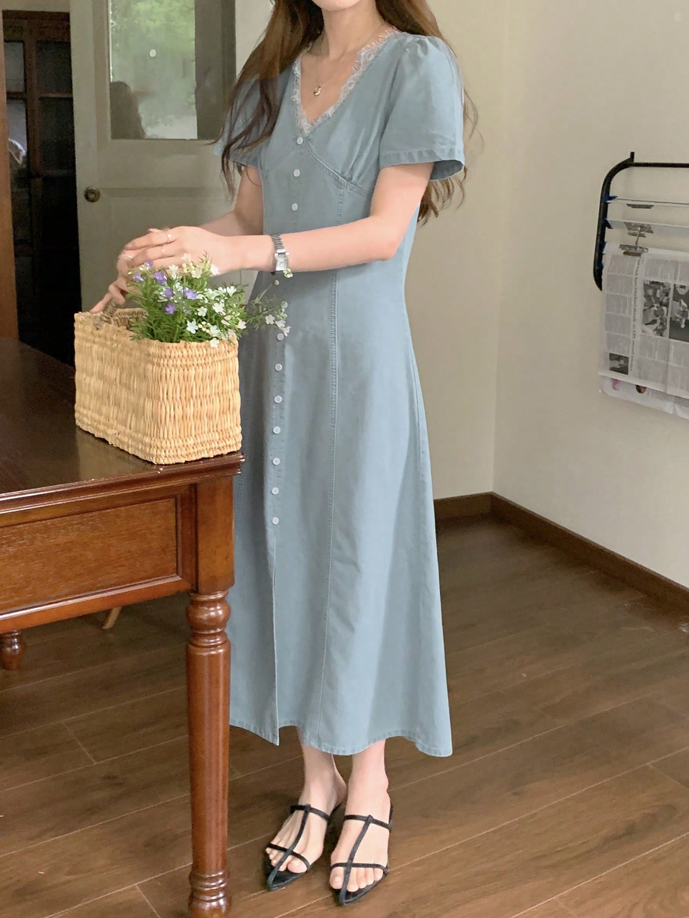 CM-DS806145 Women Casual Seoul Style Light-Wash V-Neck Short Sleeve Lace Collar Inset Denim Dress