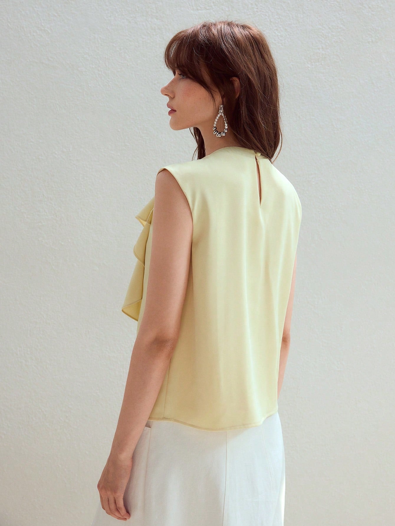 CM-TS416366 Women Elegant Seoul Style Round Neck Sleeveless Faux Pearl And Beaded Detail Ruffle Trim Top