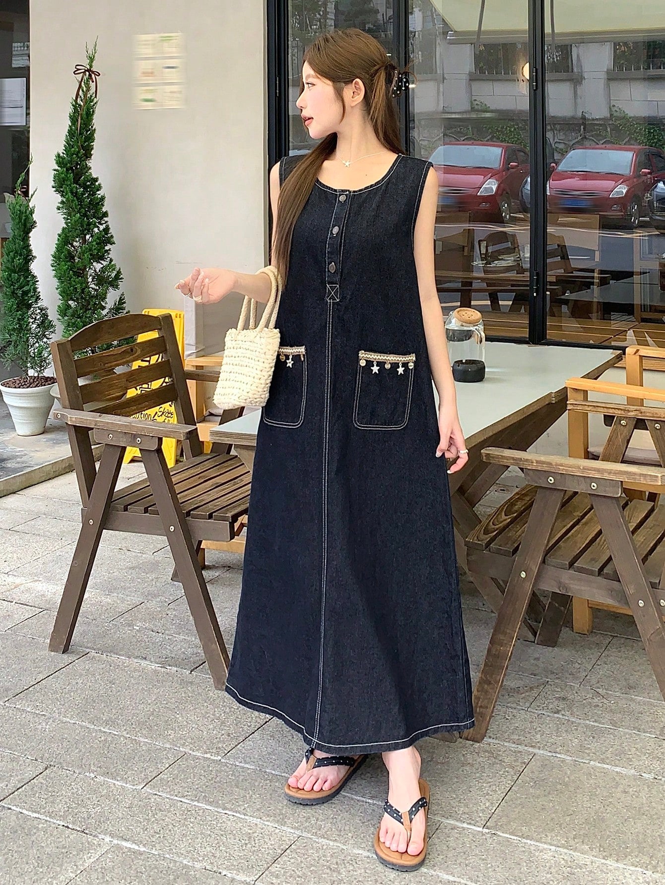 CM-DS430485 Women Casual Seoul Style Scoop Neck Sleeveless Loose Midi Denim Dress - Blue