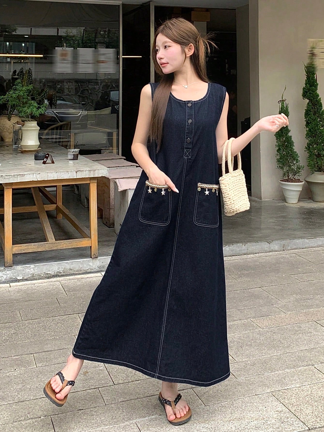 CM-DS430485 Women Casual Seoul Style Scoop Neck Sleeveless Loose Midi Denim Dress - Blue