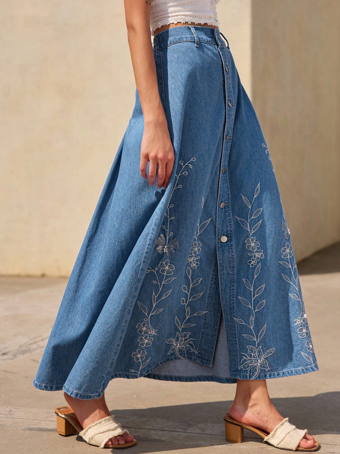 CM-BS737525 Women Casual Seoul Style Floral Embroidered Mid Waist Long Denim Skirt - Blue