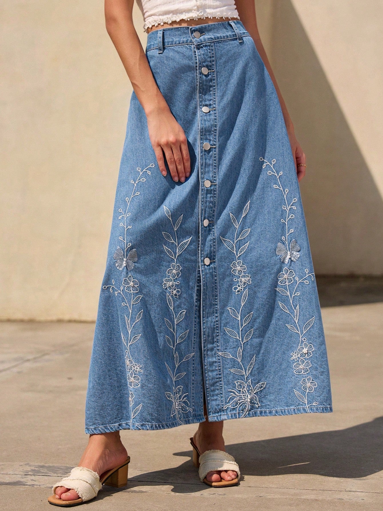 CM-BS737525 Women Casual Seoul Style Floral Embroidered Mid Waist Long Denim Skirt - Blue