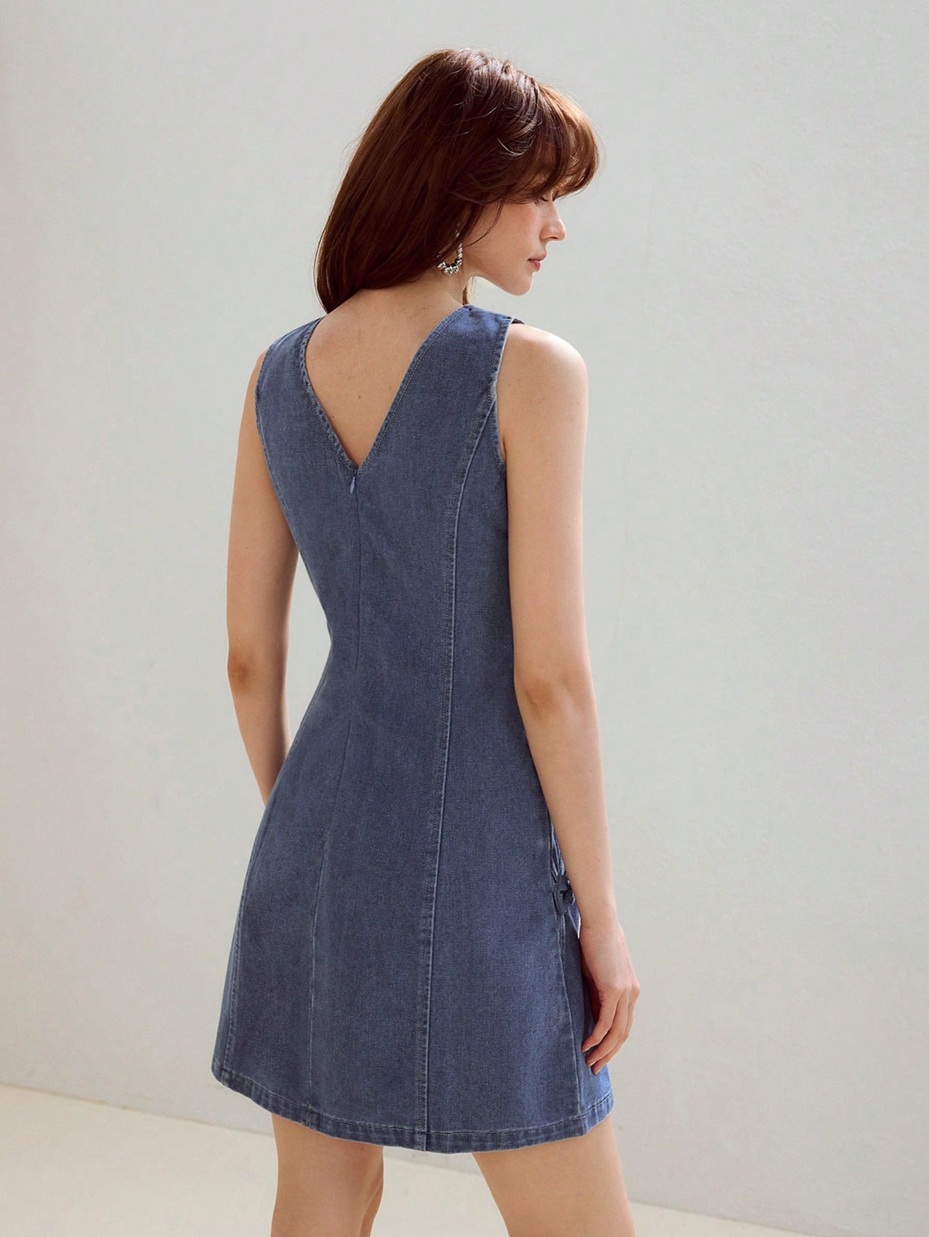 CM-DS022143 Women Elegant Seoul Style Bow Decor Round Neck Sleeveless Zipper Back Tank Denim Dress - Blue