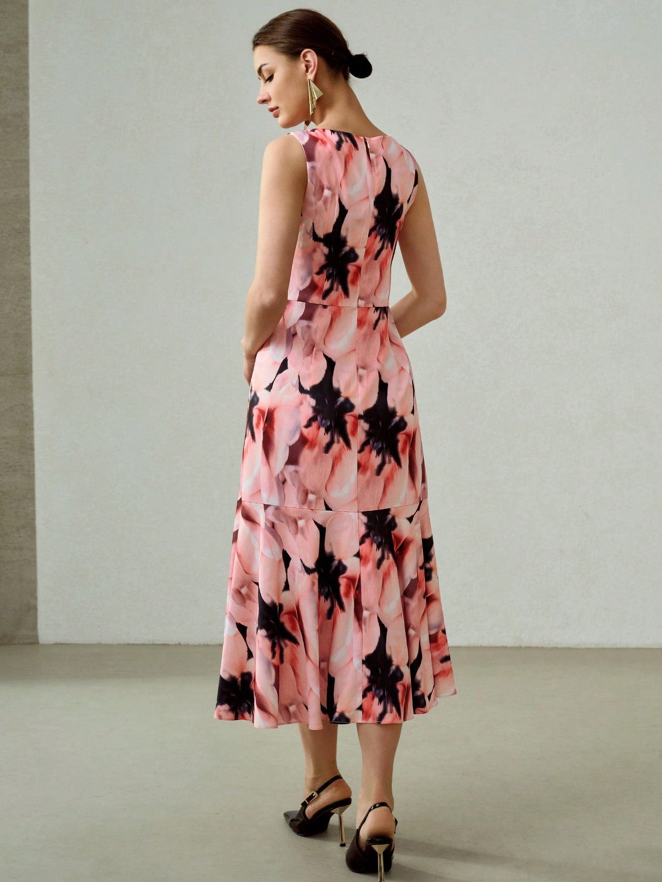 CM-DS000480 Women Elegant Seoul Style All Over Floral Print Sleeveless Asymmetrical Ruffle Hem Midi Dress