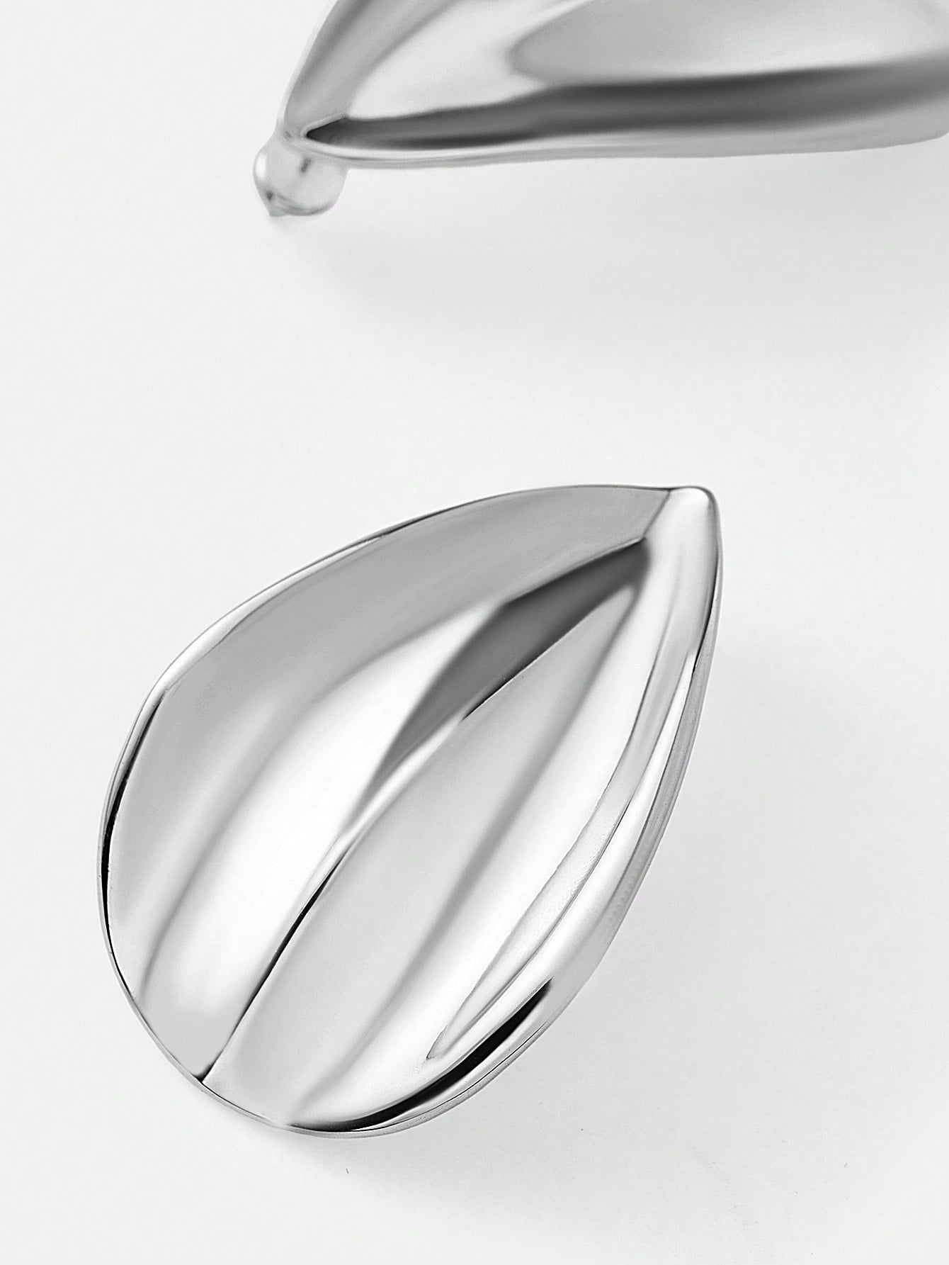 CM-AXS620262 Women Trendy Seoul Style Water Drop Shaped Earrings - Silver