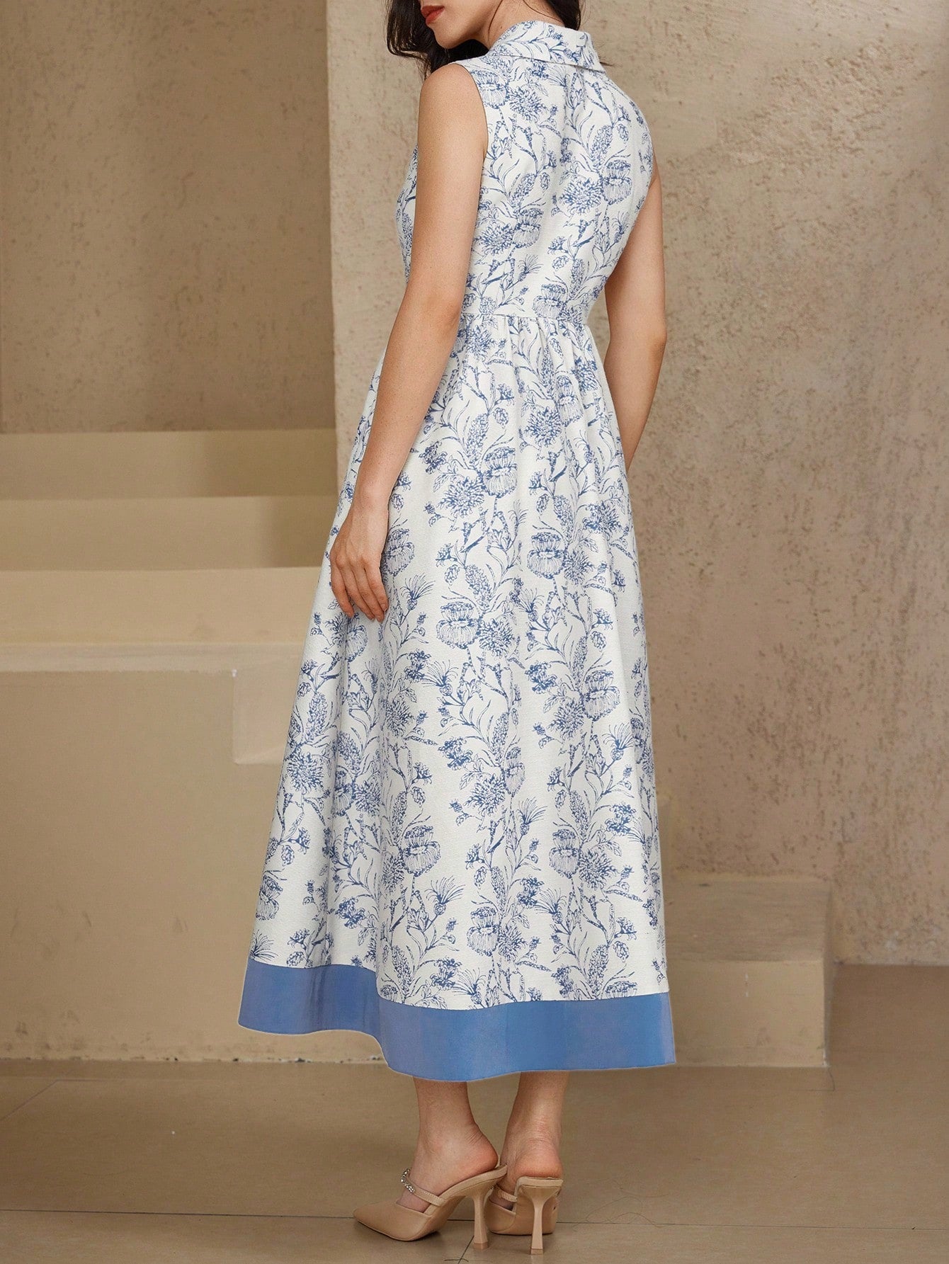 CM-DS750007 Women Elegant Seoul Style Floral Print Collared Sleeveless Maxi Dress - Blue