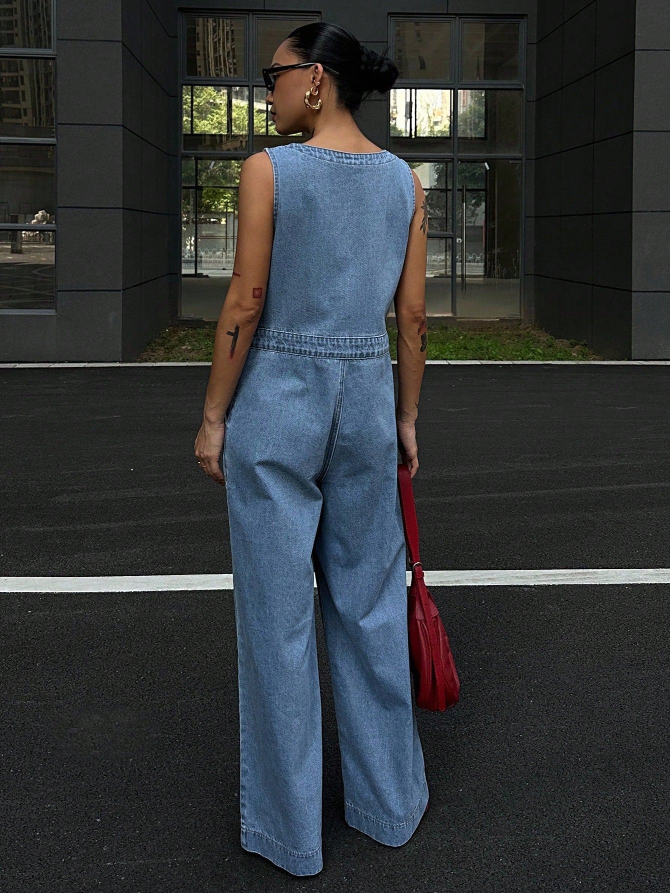 CM-JS409809 Women Casual Seoul Style Medium Wash V-Neck Sleeveless Half-Button Front Denim Jumpsuit