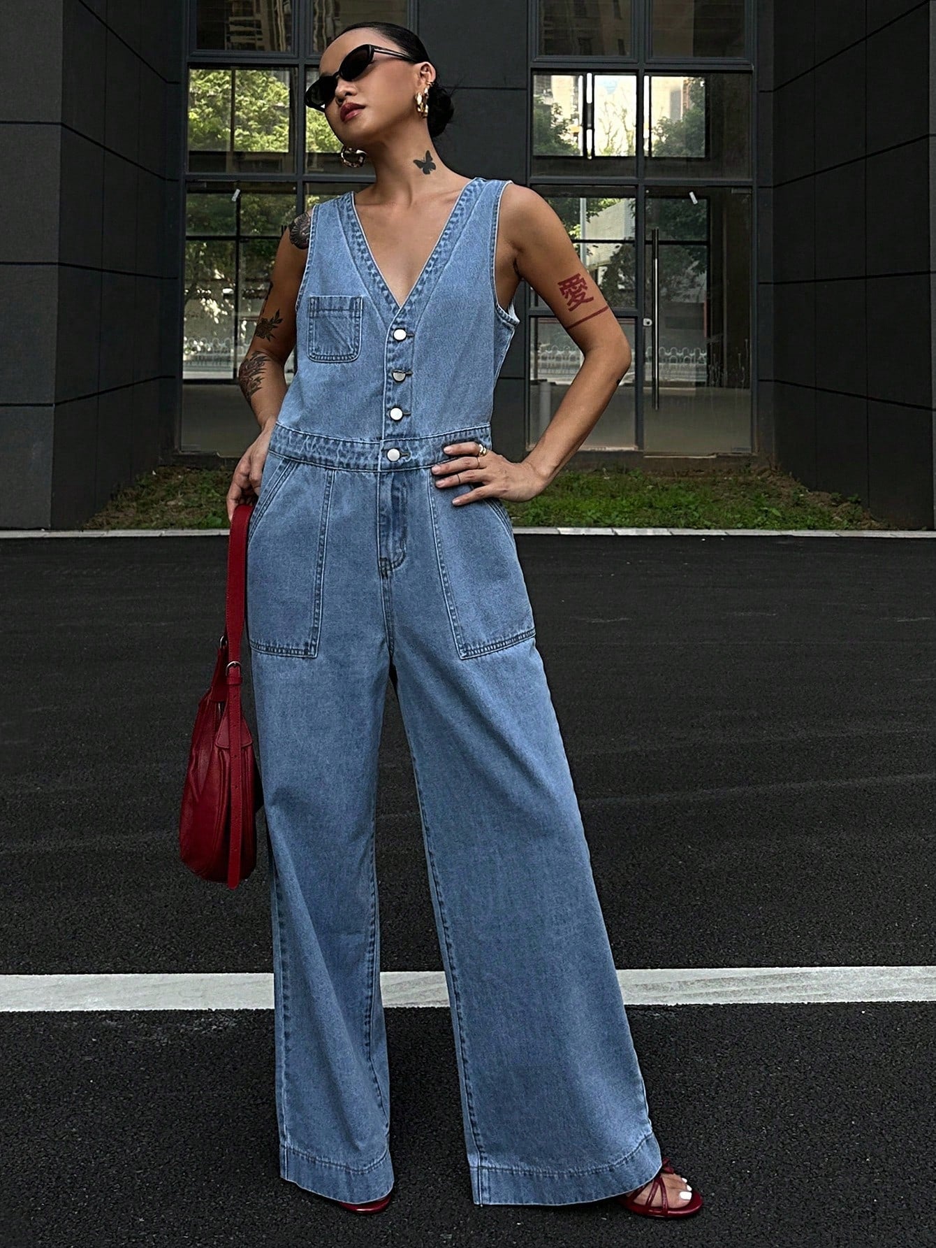 CM-JS409809 Women Casual Seoul Style Medium Wash V-Neck Sleeveless Half-Button Front Denim Jumpsuit