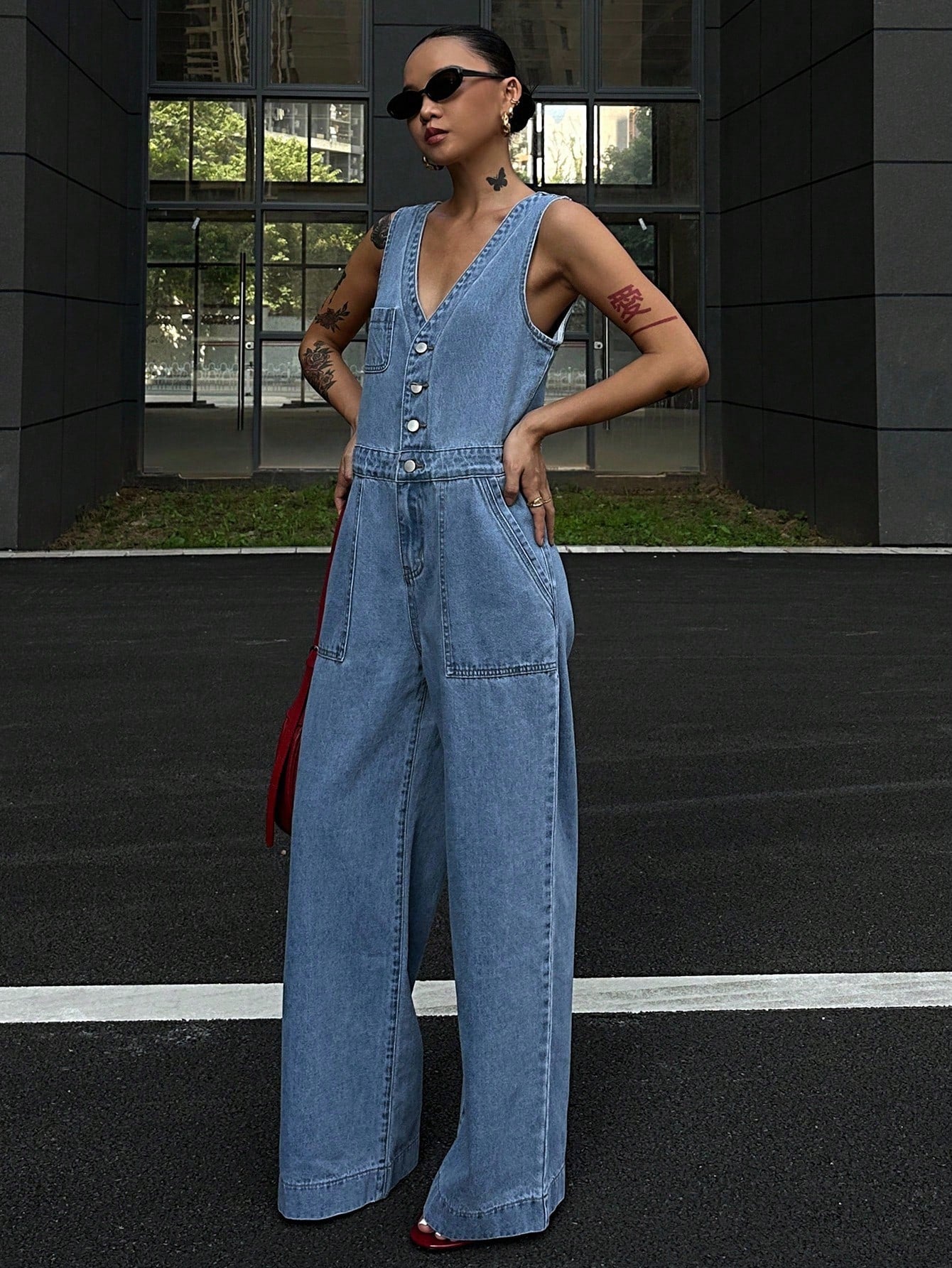 CM-JS409809 Women Casual Seoul Style Medium Wash V-Neck Sleeveless Half-Button Front Denim Jumpsuit
