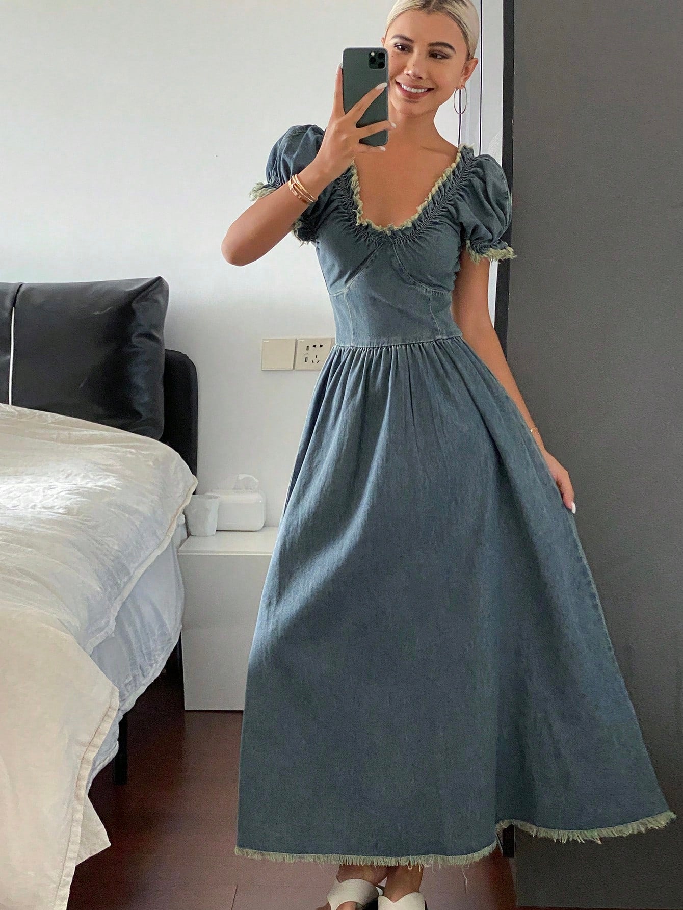 CM-DS718317 Women Casual Seoul Style Sweetheart Neckline Ripped Puff Sleeve Waisted A-Line Long Denim Dress - Blue