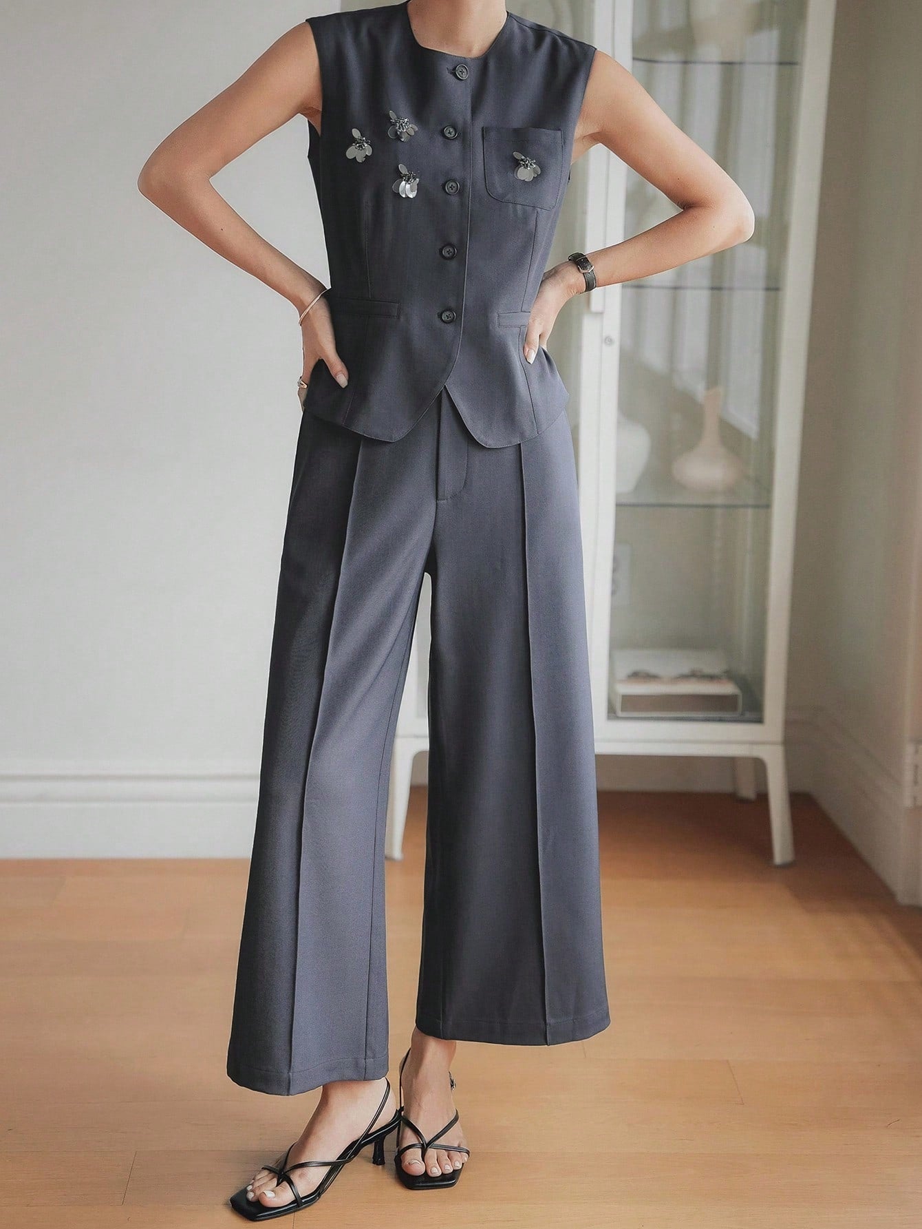 CM-SS243577 Women Elegant Seoul Style Round Neck Sequin And Beaded Decor Vest  With Straight Leg Pants - Set