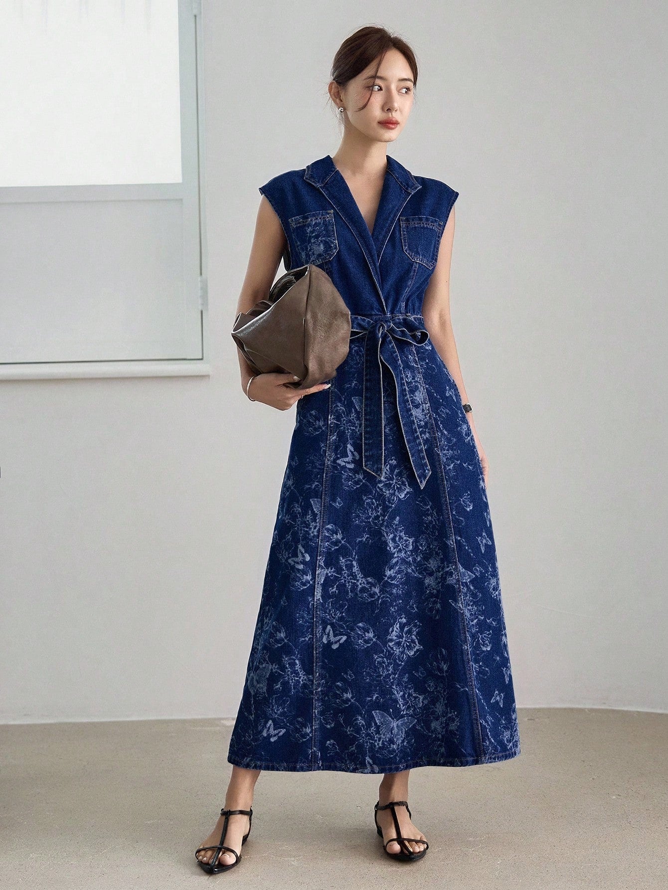 CM-DS099692 Women Casual Seoul Style Floral Print Embroidery Butterfly Loose Sleeveless Long Denim Dress With Waist Belt