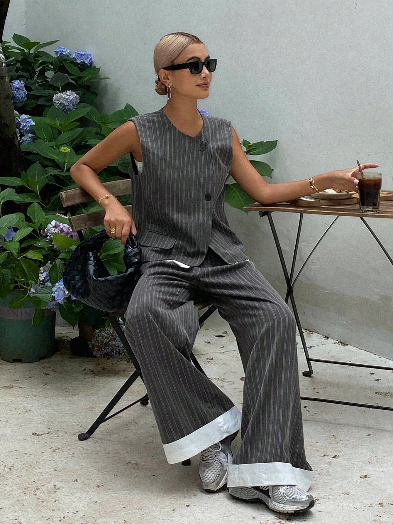 CM-SS582979 Women Casual Seoul Style Contrast Color Striped V-Neck Sleeveless Vest With Wide Leg Pants - Set