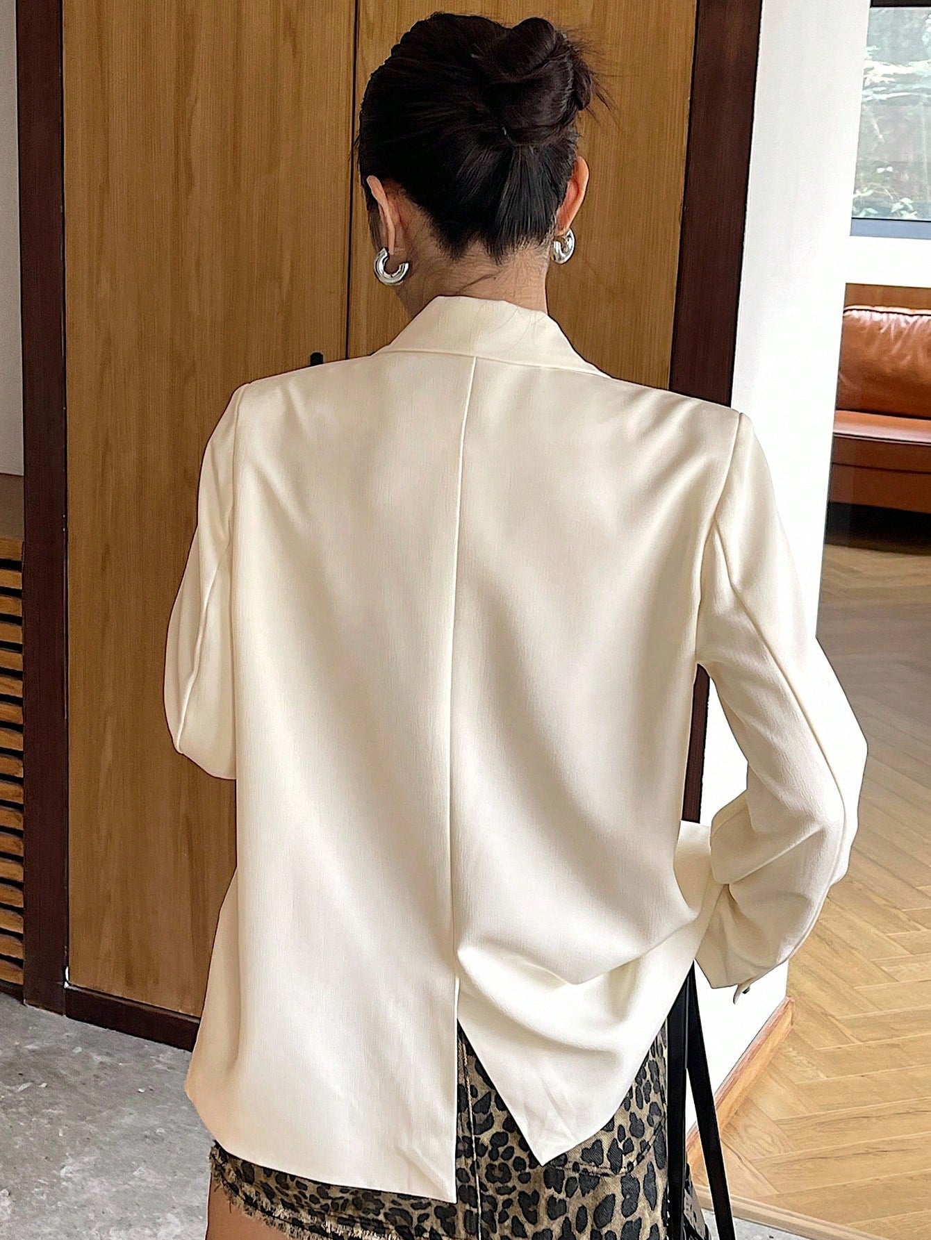 CM-CS499205 Women Elegant Seoul Style Solid Color Single-Breasted Long Sleeve Blazer - Beige