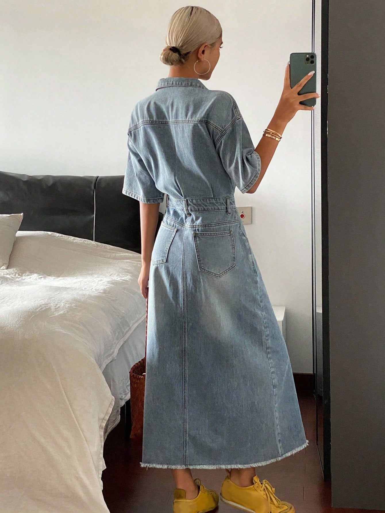 CM-DS952727 Women Casual Seoul Style Light Wash Polo Collar Short Sleeve Slim Fit Cinched Waist Denim Dress