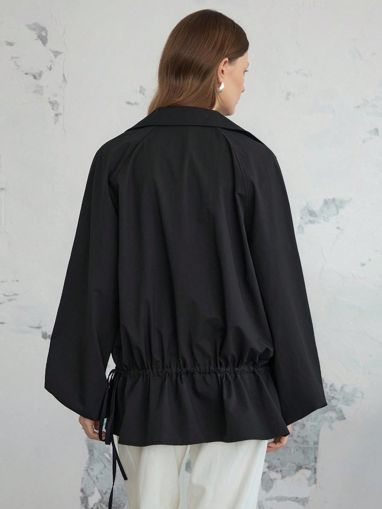 CM-CS774214 Women Casual Seoul Style Mock Neck Tie Fastening Button Decor Loose Fit Drawstring Jacket