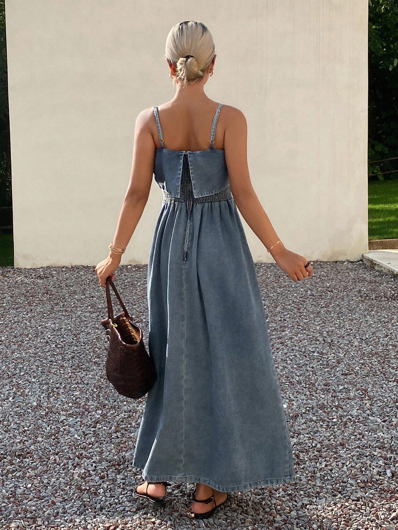 CM-DS833416 Women Casual Seoul Style Sleeveless Ruffle Cinched Waist Maxi Denim Dress - Blue