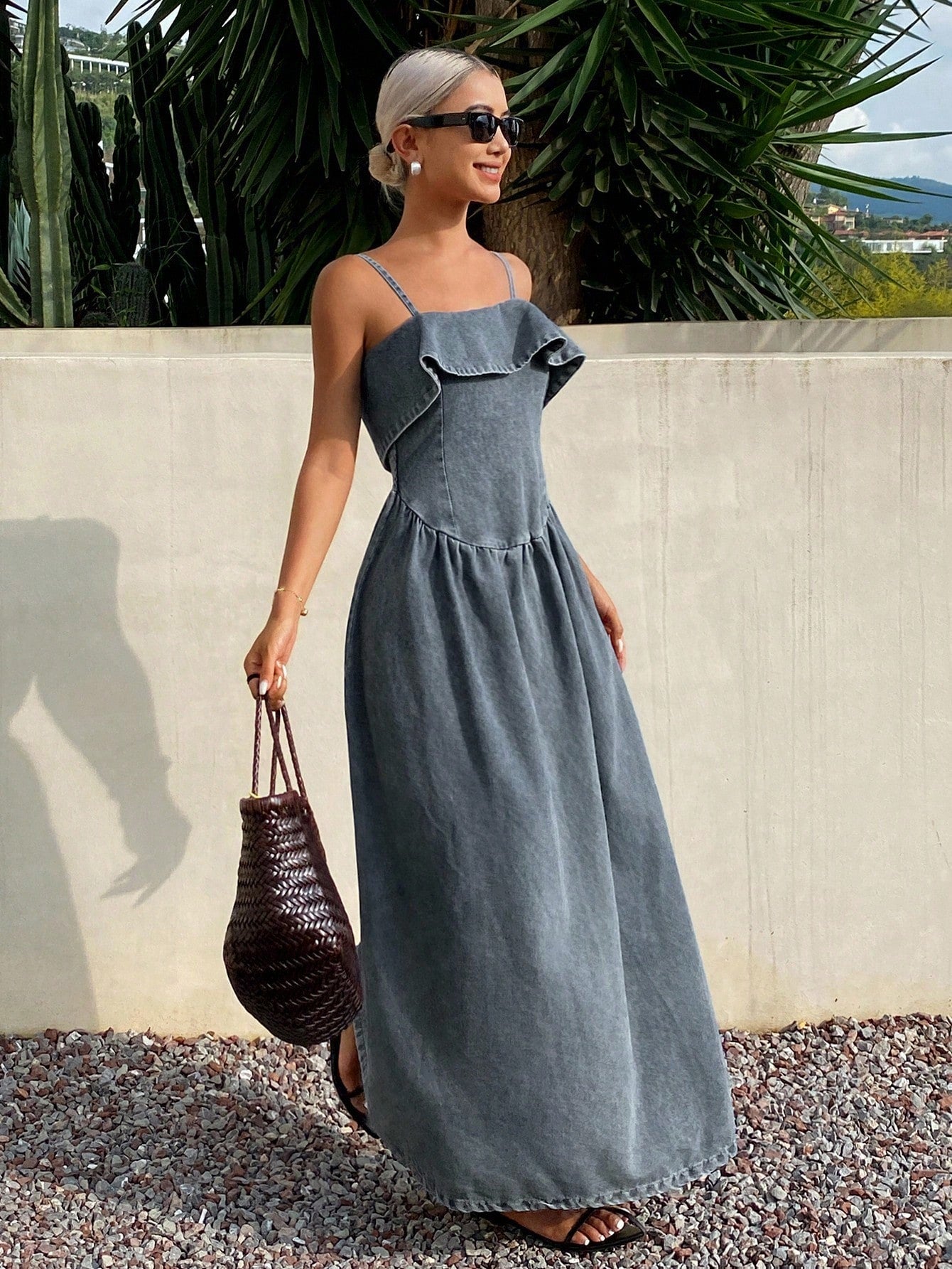CM-DS833416 Women Casual Seoul Style Sleeveless Ruffle Cinched Waist Maxi Denim Dress - Blue