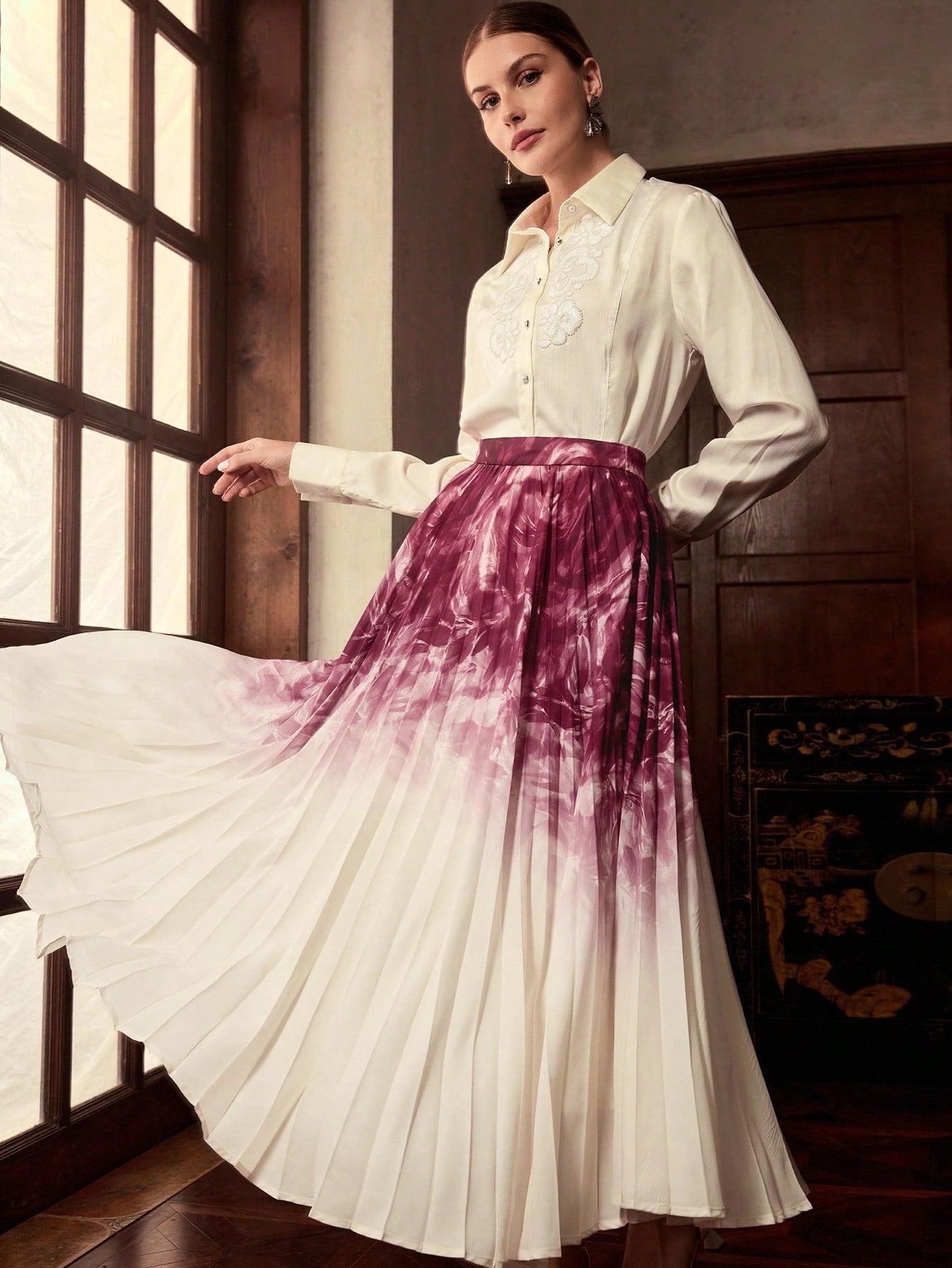 CM-BS964761 Women Elegant Seoul Style High Waist Ombre Print Pleated Maxi Skirt