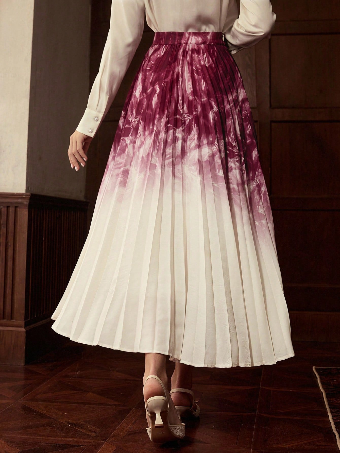 CM-BS964761 Women Elegant Seoul Style High Waist Ombre Print Pleated Maxi Skirt