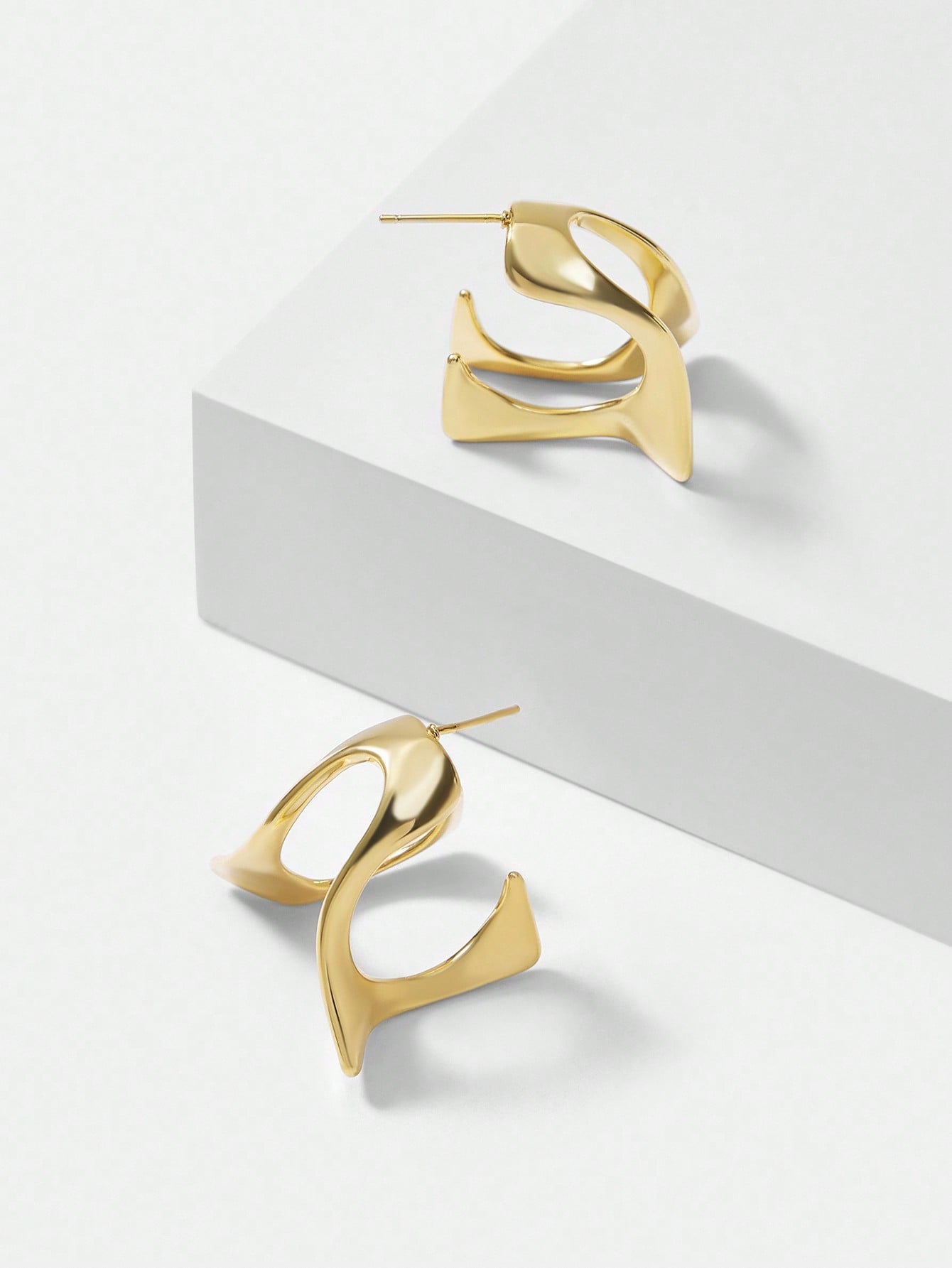 CM-AXS923699 Women Trendy Seoul Style 18K Gold Plated Minimalist Dangle Earrings