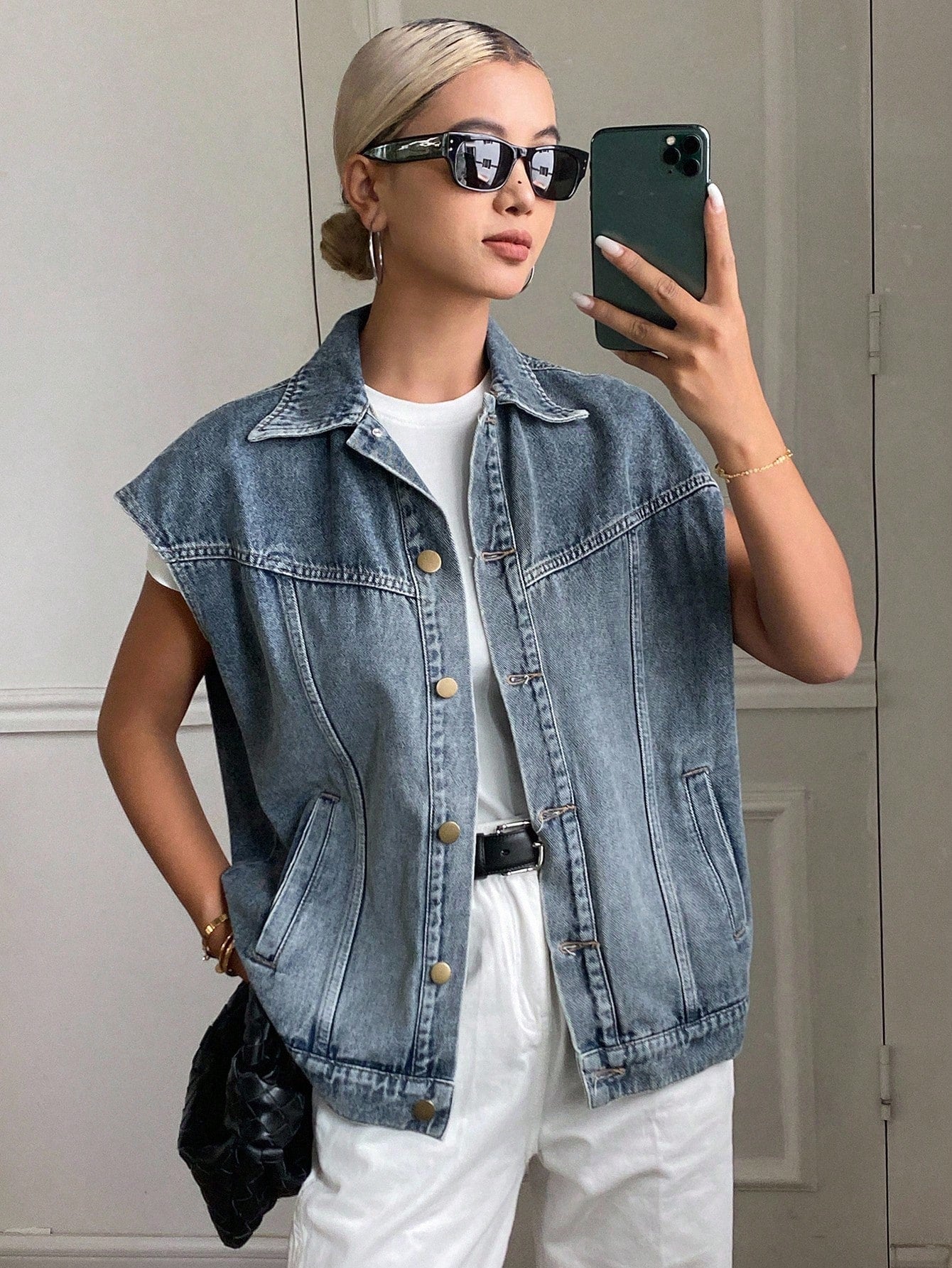 CM-CS084257 Women Casual Seoul Style Medium Wash Lapel Neckline Sleeveless Oversized Denim Vest