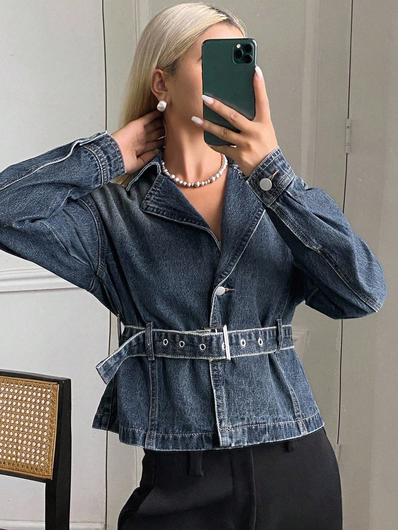 CM-CS933685 Women Casual Seoul Style Medium Wash Lapel Neckline Tie Collar Long Sleeve Denim Jacket