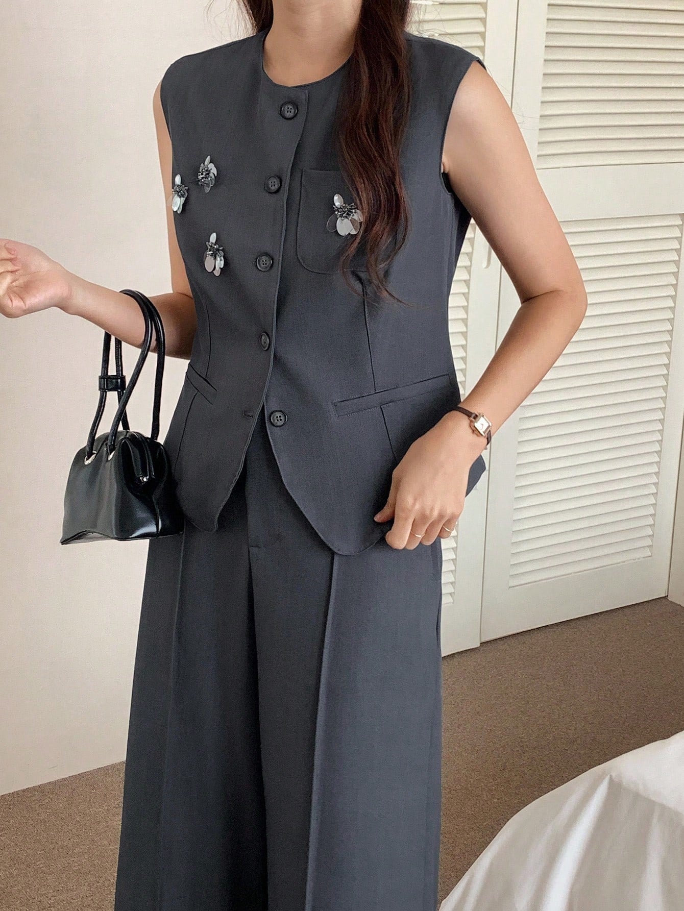 CM-SS243577 Women Elegant Seoul Style Round Neck Sequin And Beaded Decor Vest  With Straight Leg Pants - Set