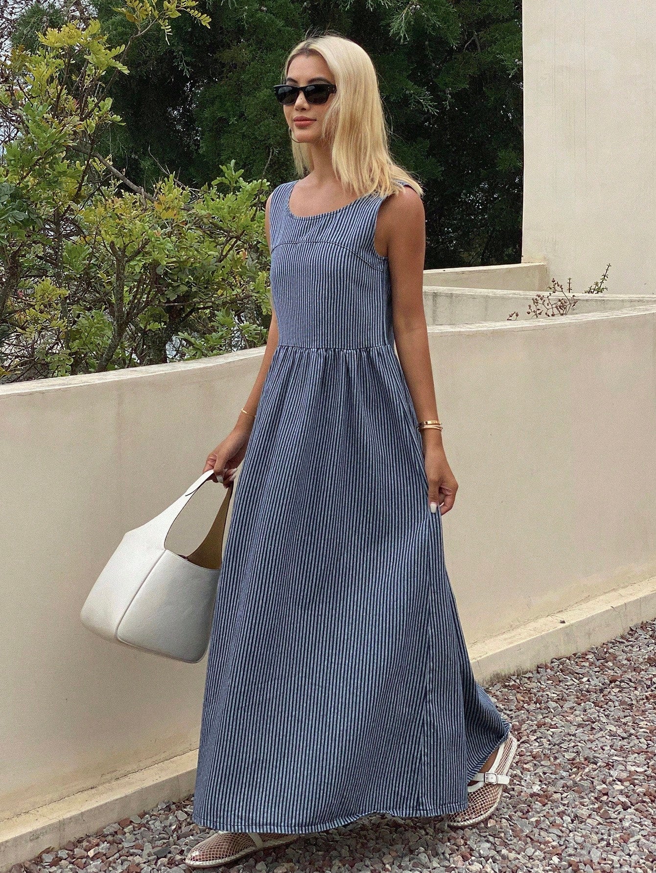 CM-DS114313 Women Casual Seoul Style Round Neck Sleeveless Loose Striped Denim Dress - Blue