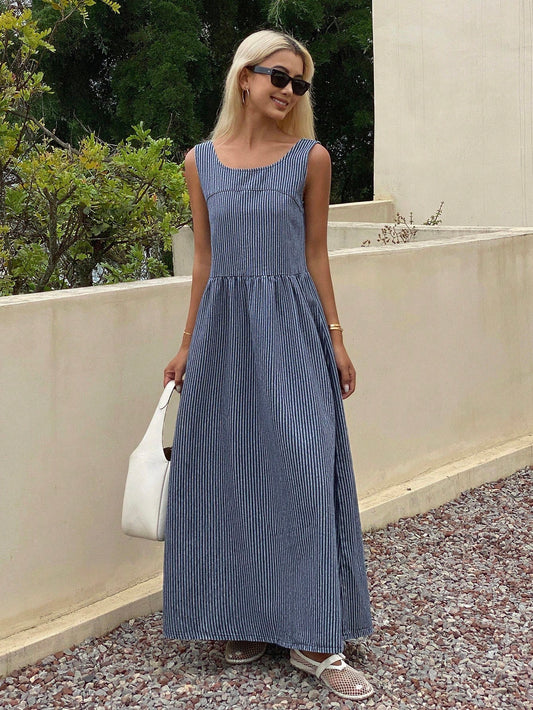 CM-DS114313 Women Casual Seoul Style Round Neck Sleeveless Loose Striped Denim Dress - Blue