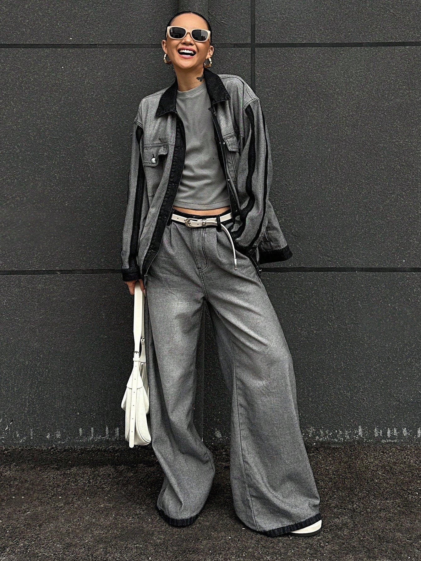 CM-SS906604 Women Elegant Seoul Style Collar Neckline Long Sleeve Contrast Color Jacket With Loose Fit Jeans - Set