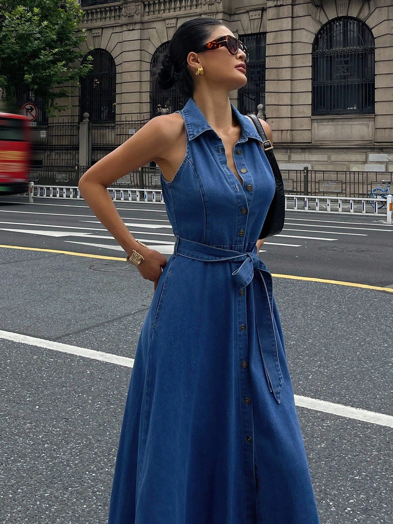 CM-DS791494 Women Casual Seoul Style Medium Wash Collar Neckline Sleeveless Belted Denim Dress