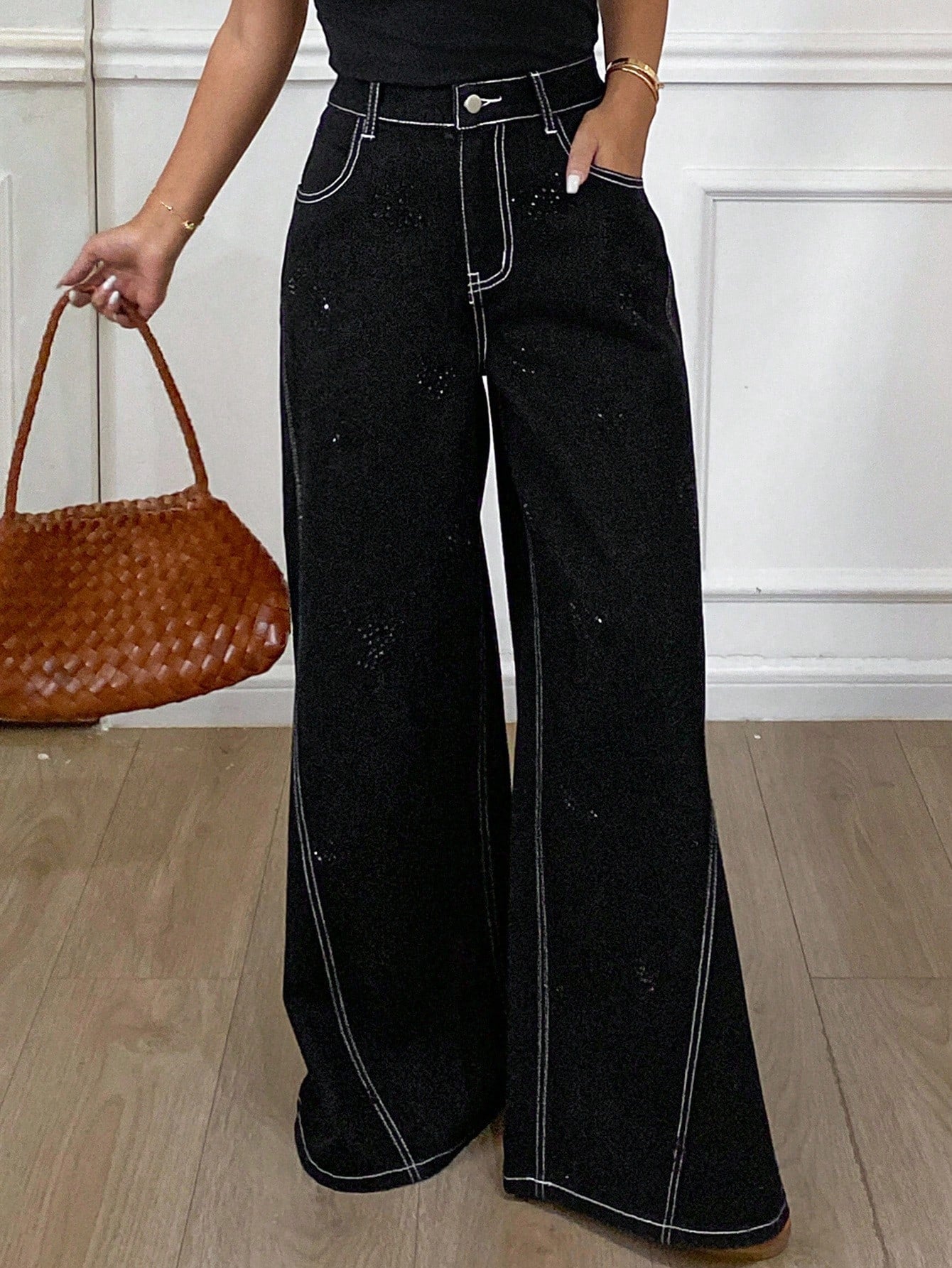CM-BS715375 Women Casual Seoul Style Contrast Stitching Rhinestone Decor Loose Wide Leg Jeans - Black