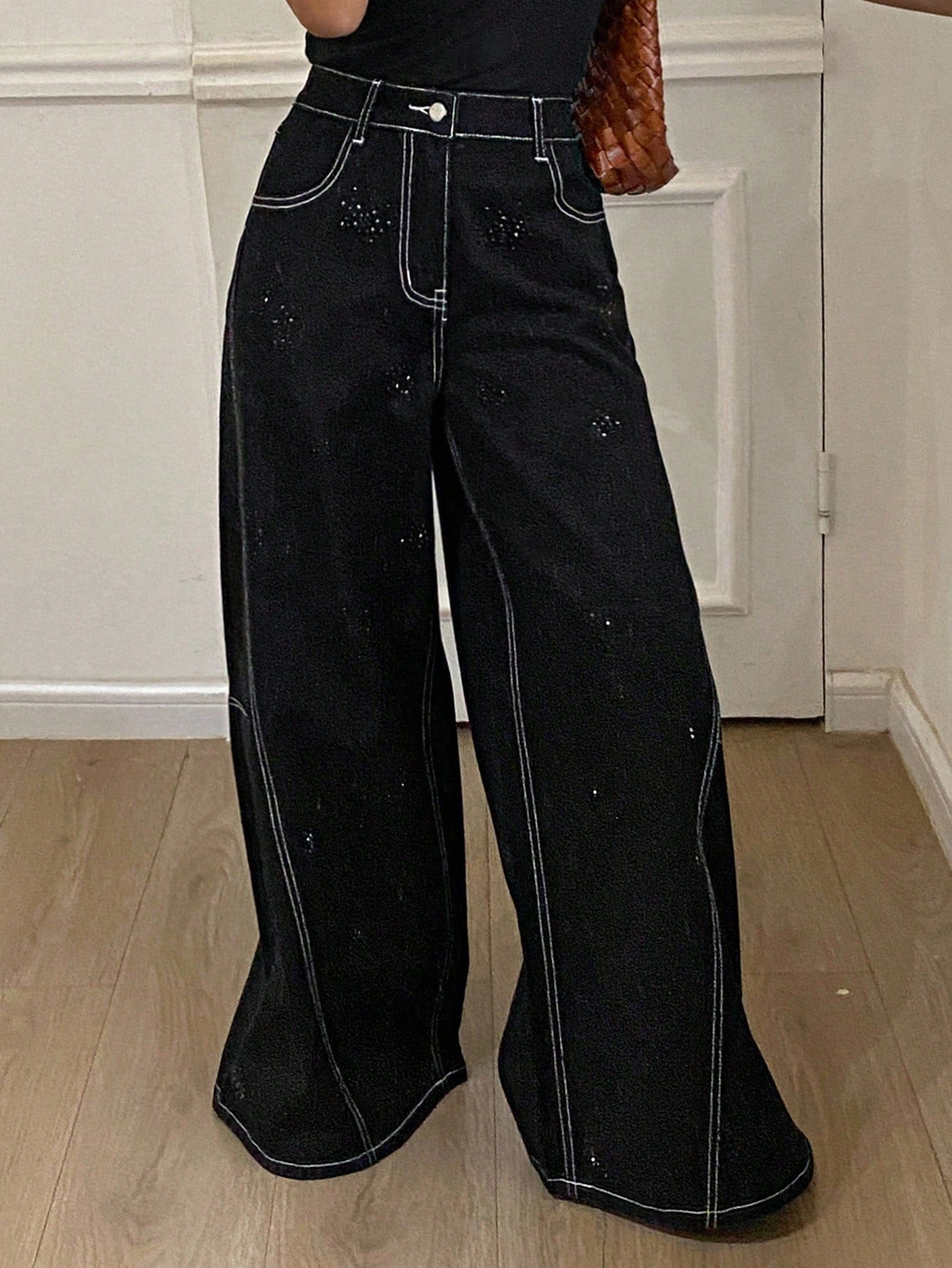 CM-BS715375 Women Casual Seoul Style Contrast Stitching Rhinestone Decor Loose Wide Leg Jeans - Black