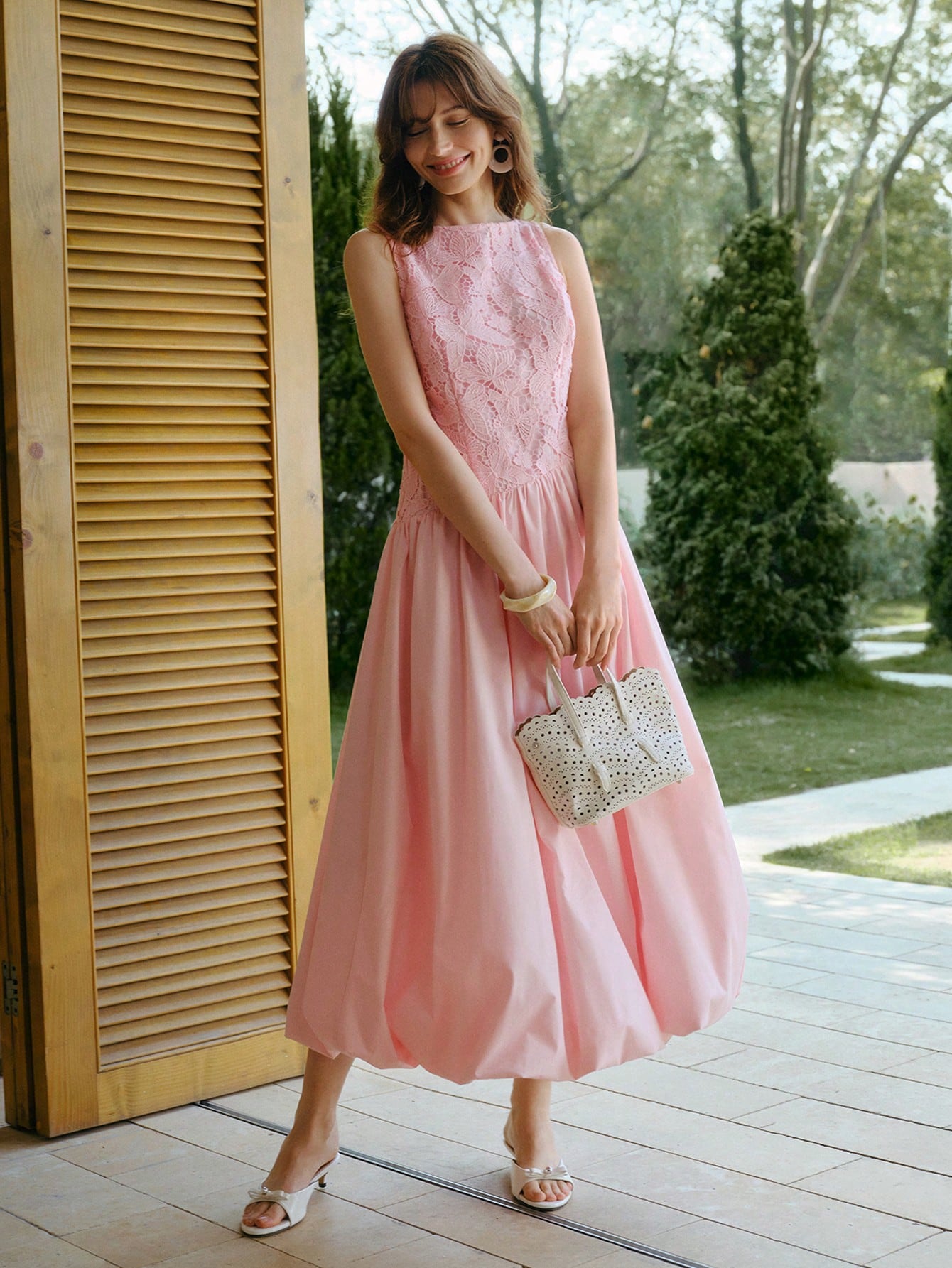 CM-DS223432 Women Elegant Seoul Style Round Neck Sleeveless Embroidered Zipper A-Line Midi Dress - Pink