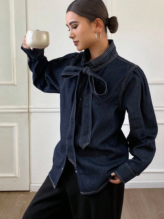 CM-TS464212 Women Casual Seoul Style Tie Collar Extra Long Sleeve Loose Denim Blouse
