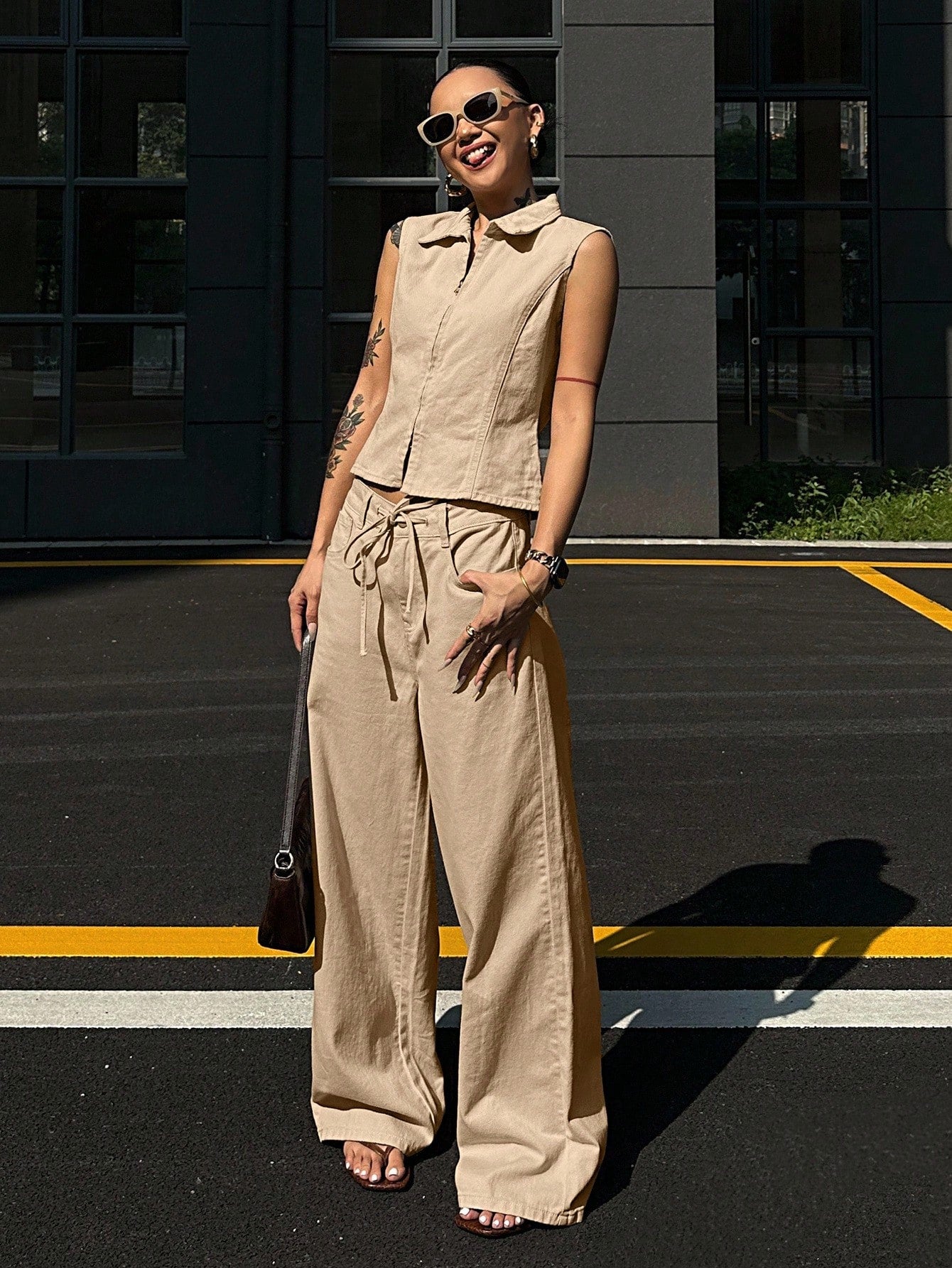 CM-SS810446 Women Casual Seoul Style Lapel Sleeveless Top With Drawstring Loose Fit Jeans - Set