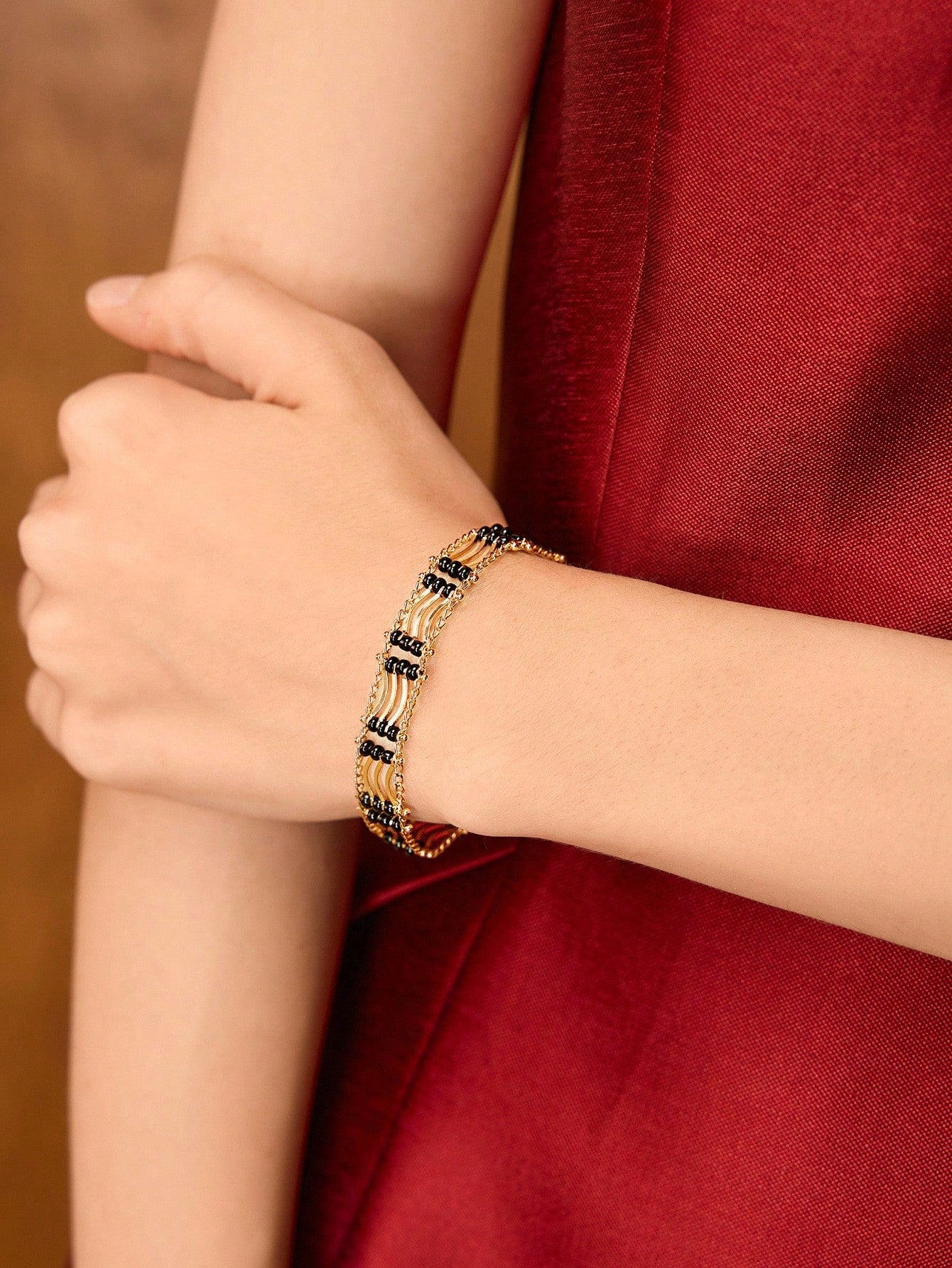 CM-AXS175227 Women Trendy Seoul Style 18K Gold Plated Pearl Bracelet