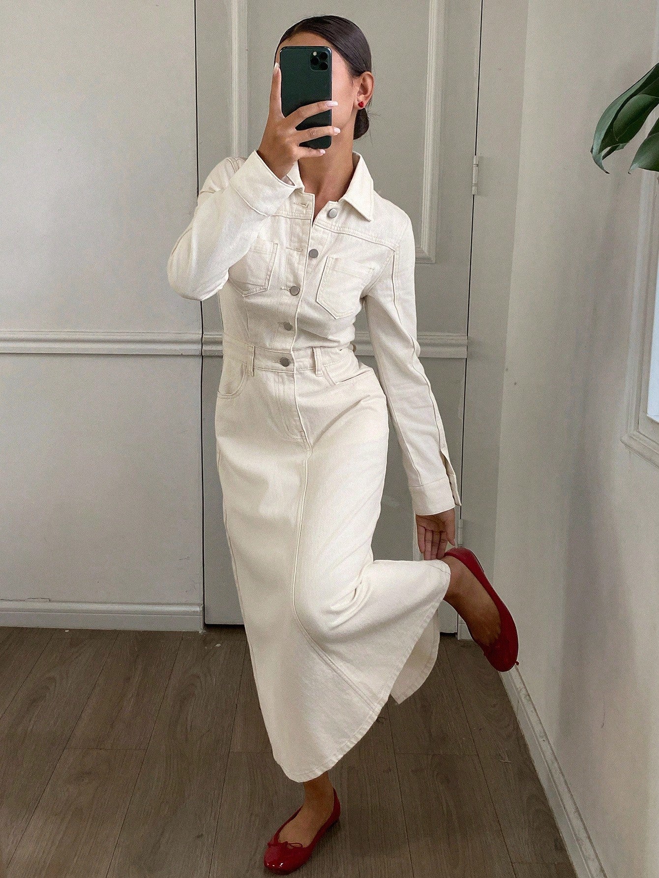 CM-DS821190 Women Casual Seoul Style Solid Color Collar Neckline Long Sleeve Pocket Denim Dress - Beige