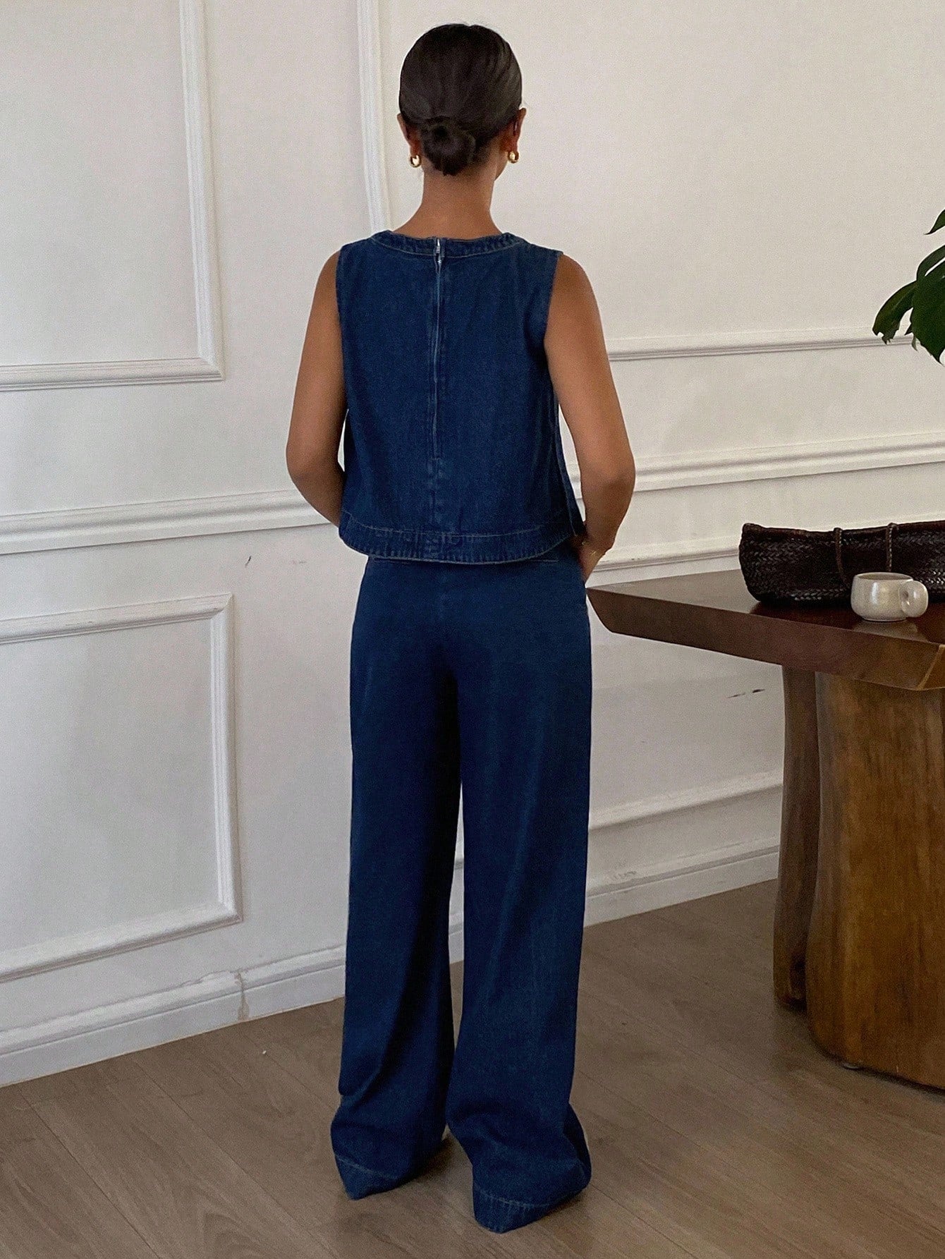 CM-SS218238 Women Casual Seoul Style Round Neck Sleeveless Loose Denim Camisole With Long Pants - Set
