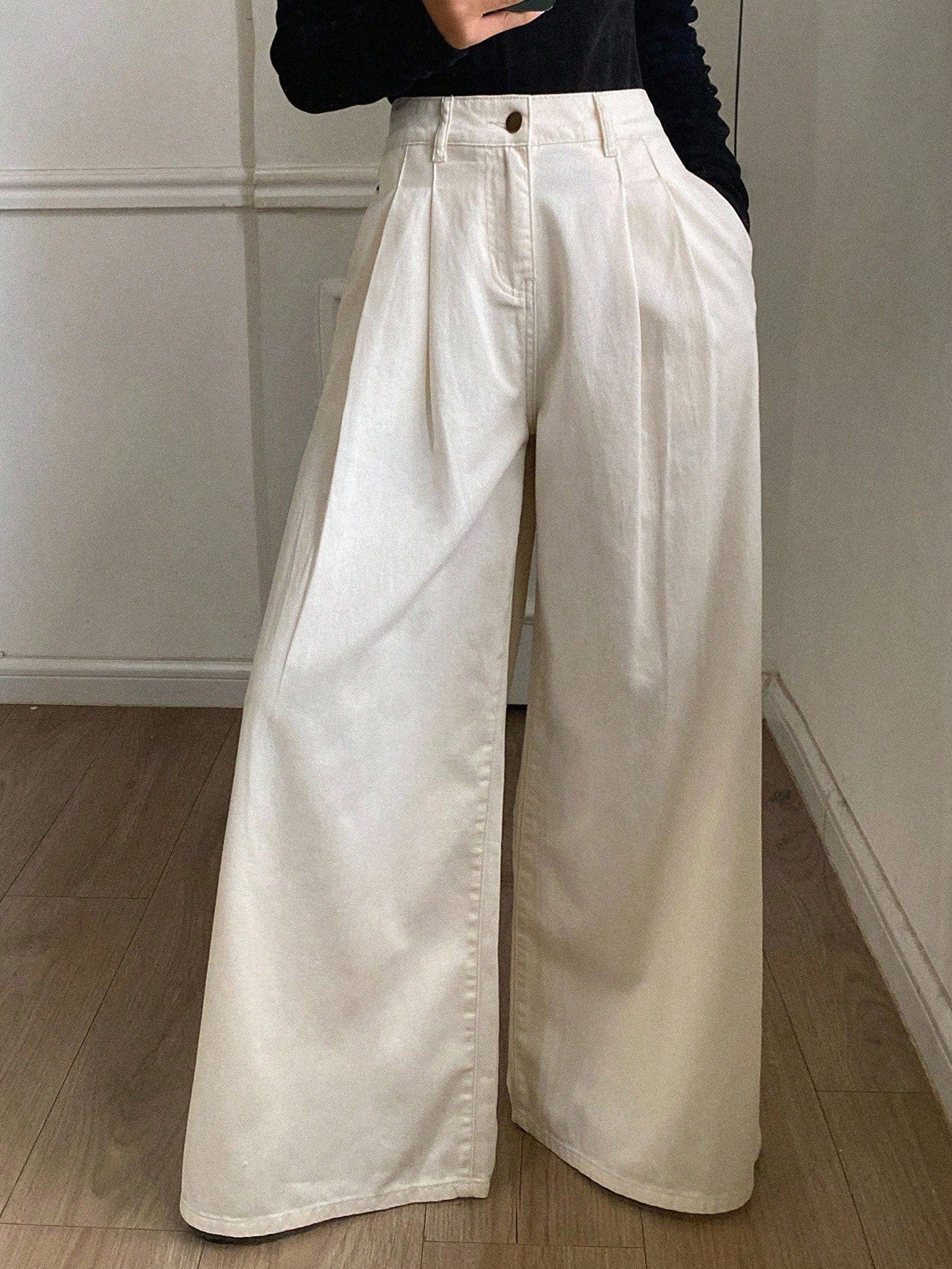 CM-BS292809 Women Casual Seoul Style High Waist Loose Wide-Leg Jeans - White