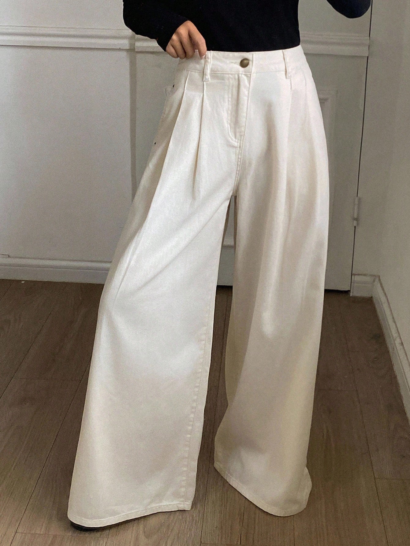 CM-BS292809 Women Casual Seoul Style High Waist Loose Wide-Leg Jeans - White