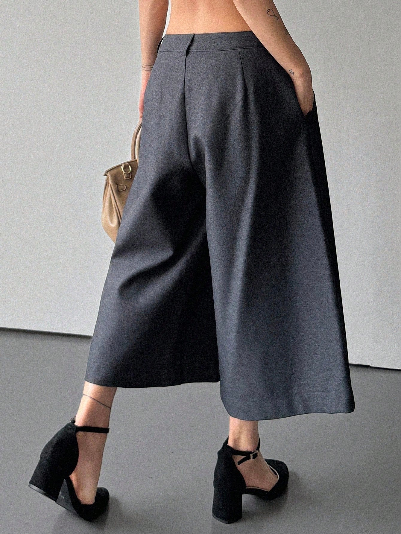 CM-BS812360 Women Casual Seoul Style Mid Waist Loose Straight Leg 7/8 Length Pants - Gray