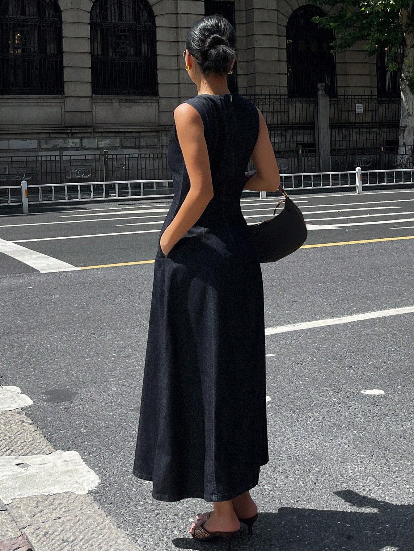 CM-DS274433 Women Casual Seoul Style Round Neck Sleeveless Waist Cinched Denim Dress - Blue