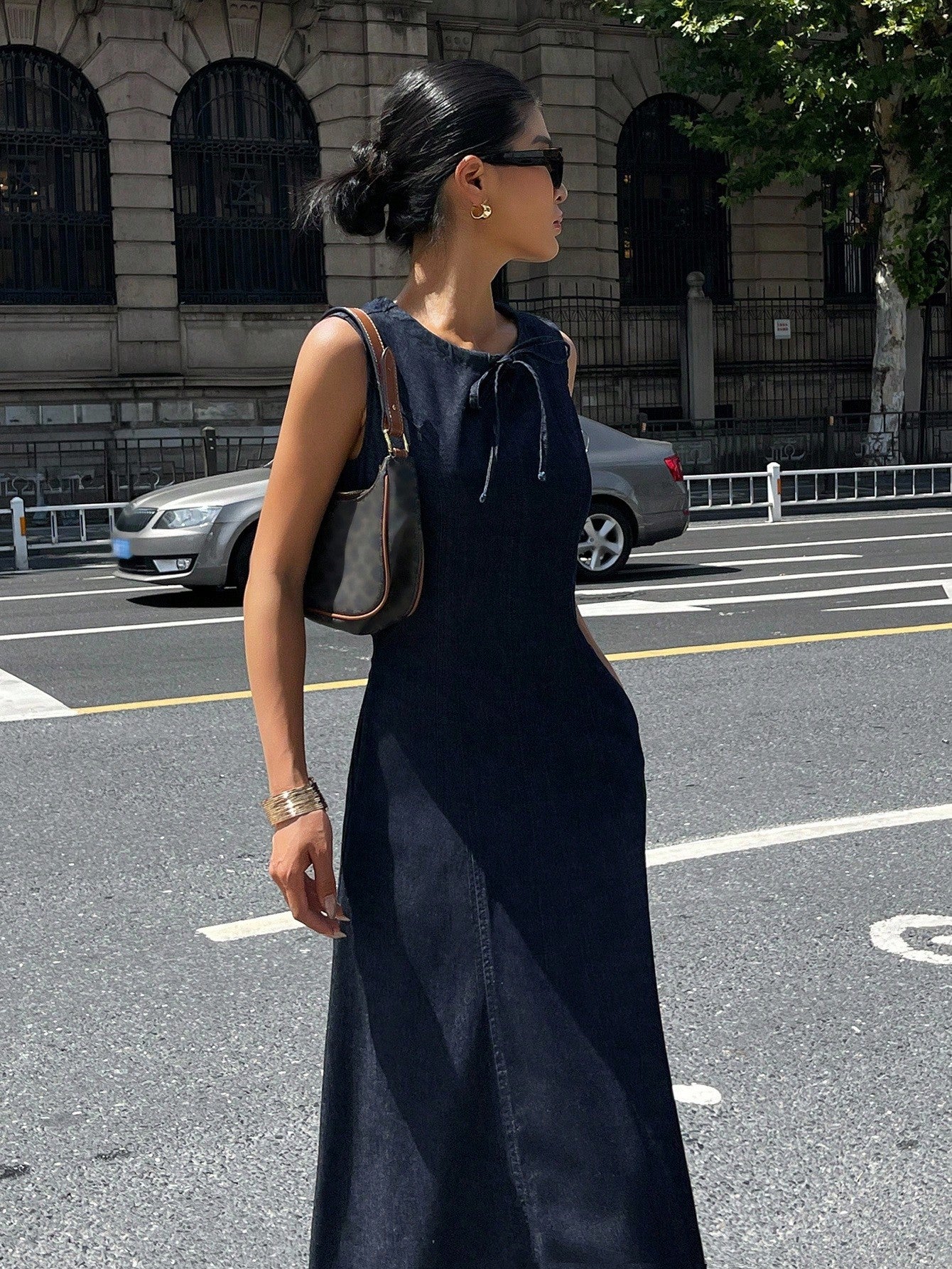 CM-DS274433 Women Casual Seoul Style Round Neck Sleeveless Waist Cinched Denim Dress - Blue