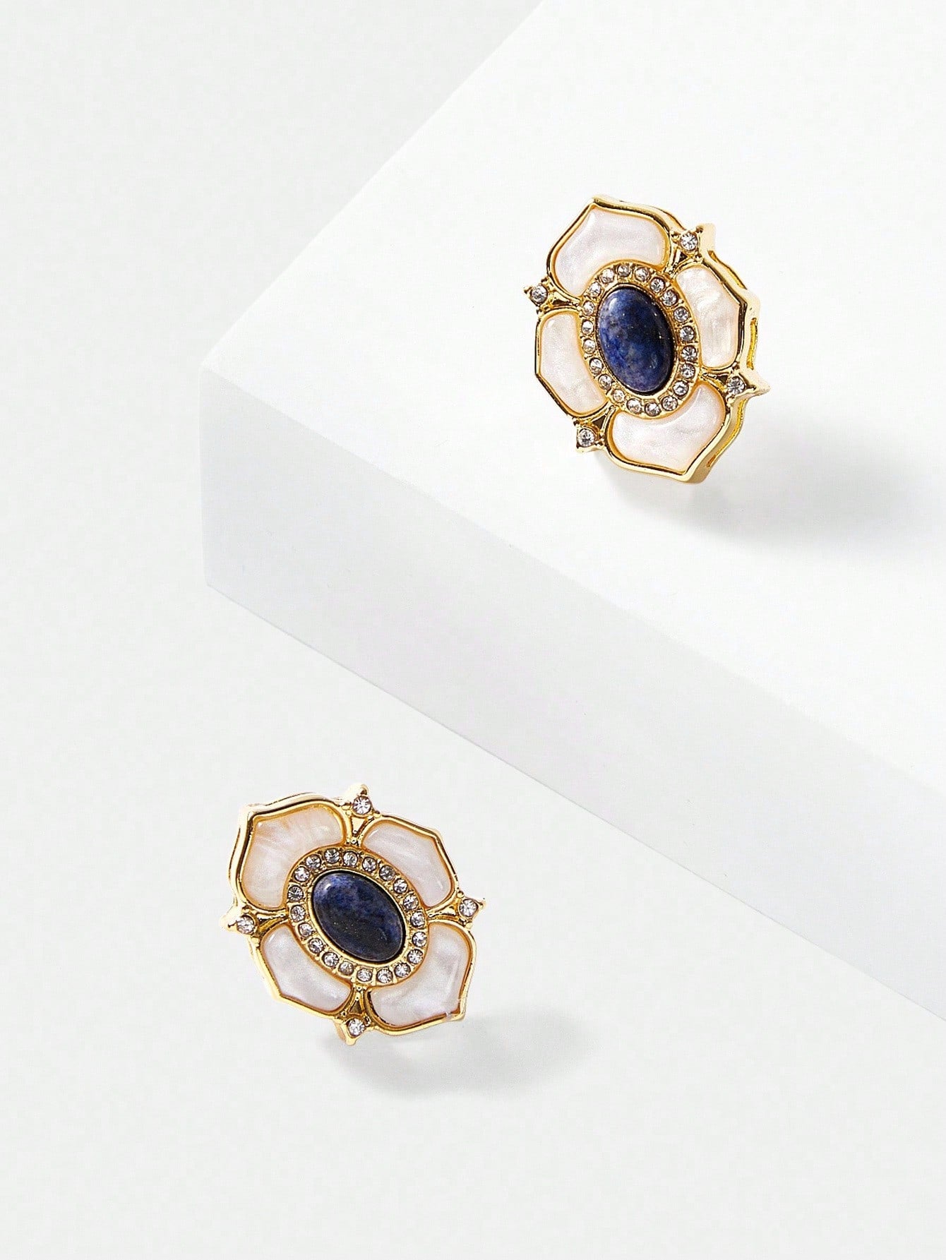 CM-AXS222768 Women Trendy Seoul Style 18K Blue Natural Stone Floral Stud Earrings